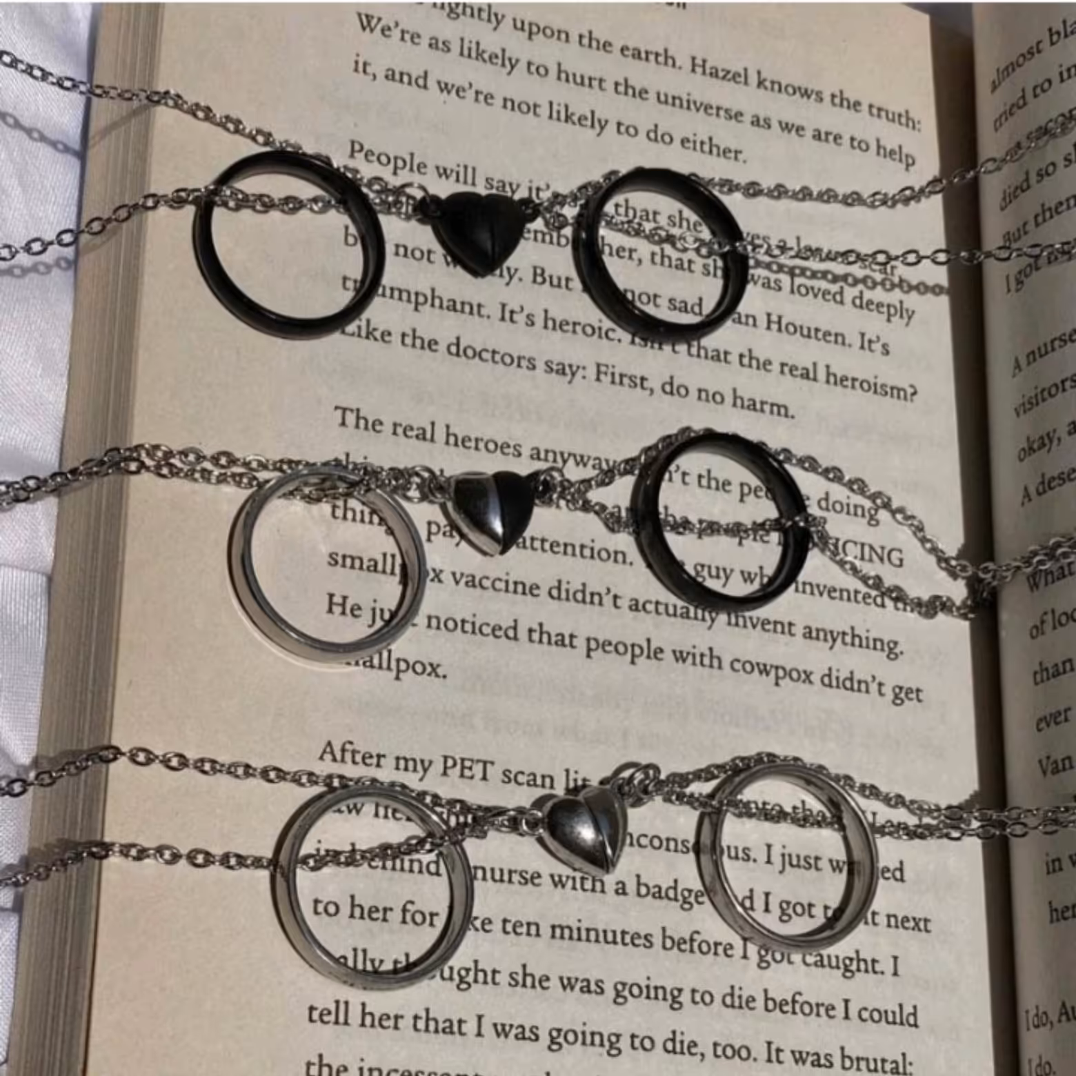 گردنبند ست مگنتی قلب با انگشتر ست