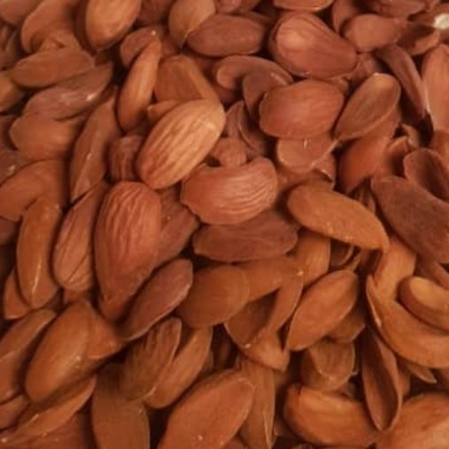 مغز بادام درختی درجه یک استهبان
