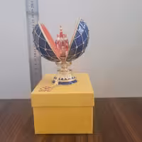 طرح و مدل  تخم مرغی که داخلش  کلیسای روسیه  است- سوغات روسیه 