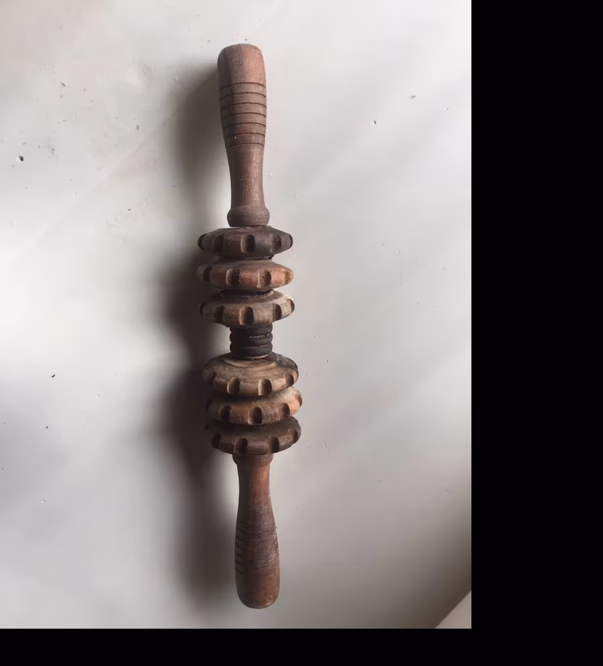 ماساژور وردنه ای چوبی 