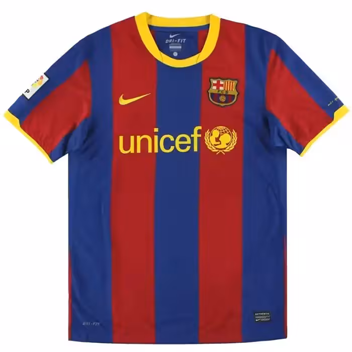 لباس کلاسیک اول بارسلونا 11-2010