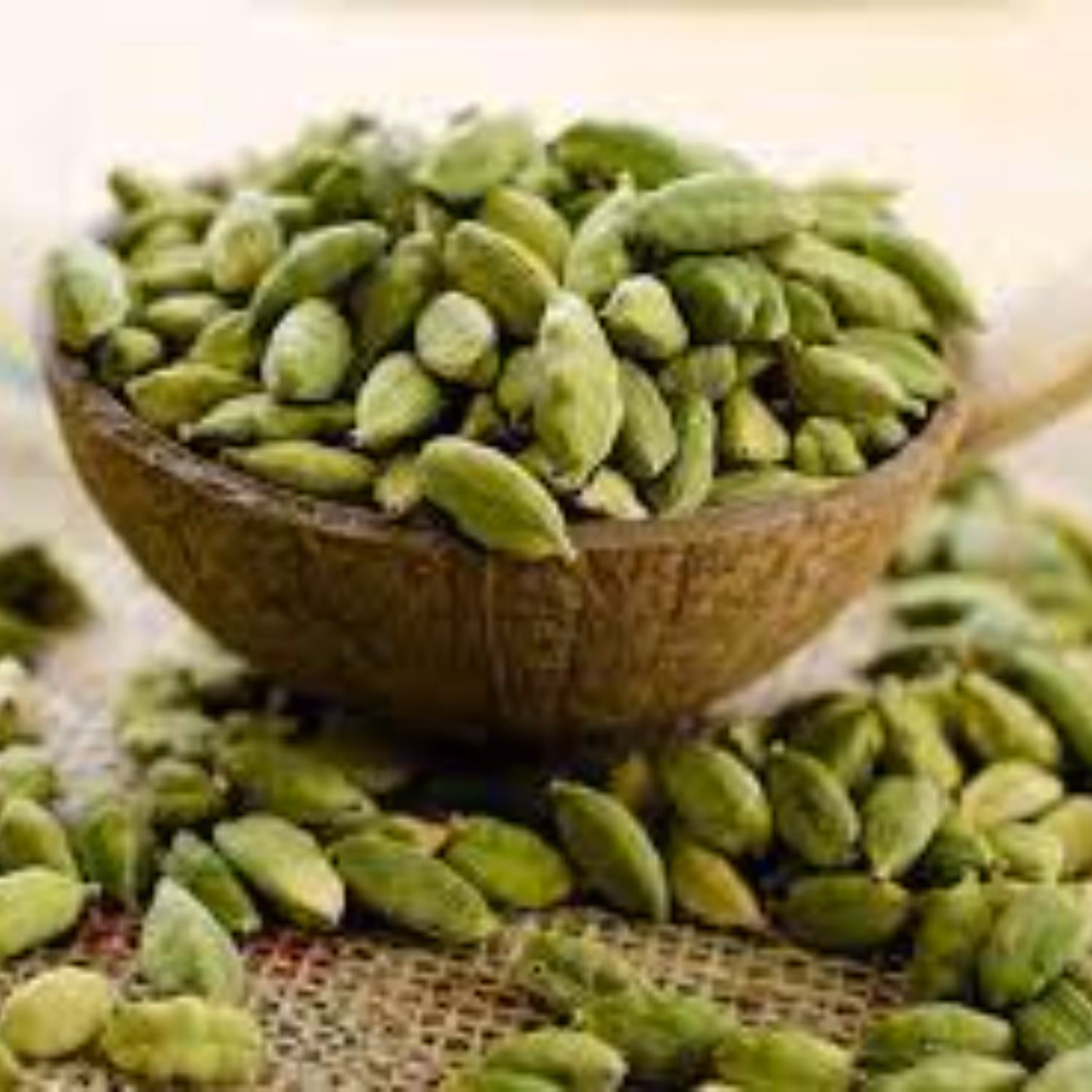 هل اکبر بنفش ممتاز  و خوش عطر 50 گرمی