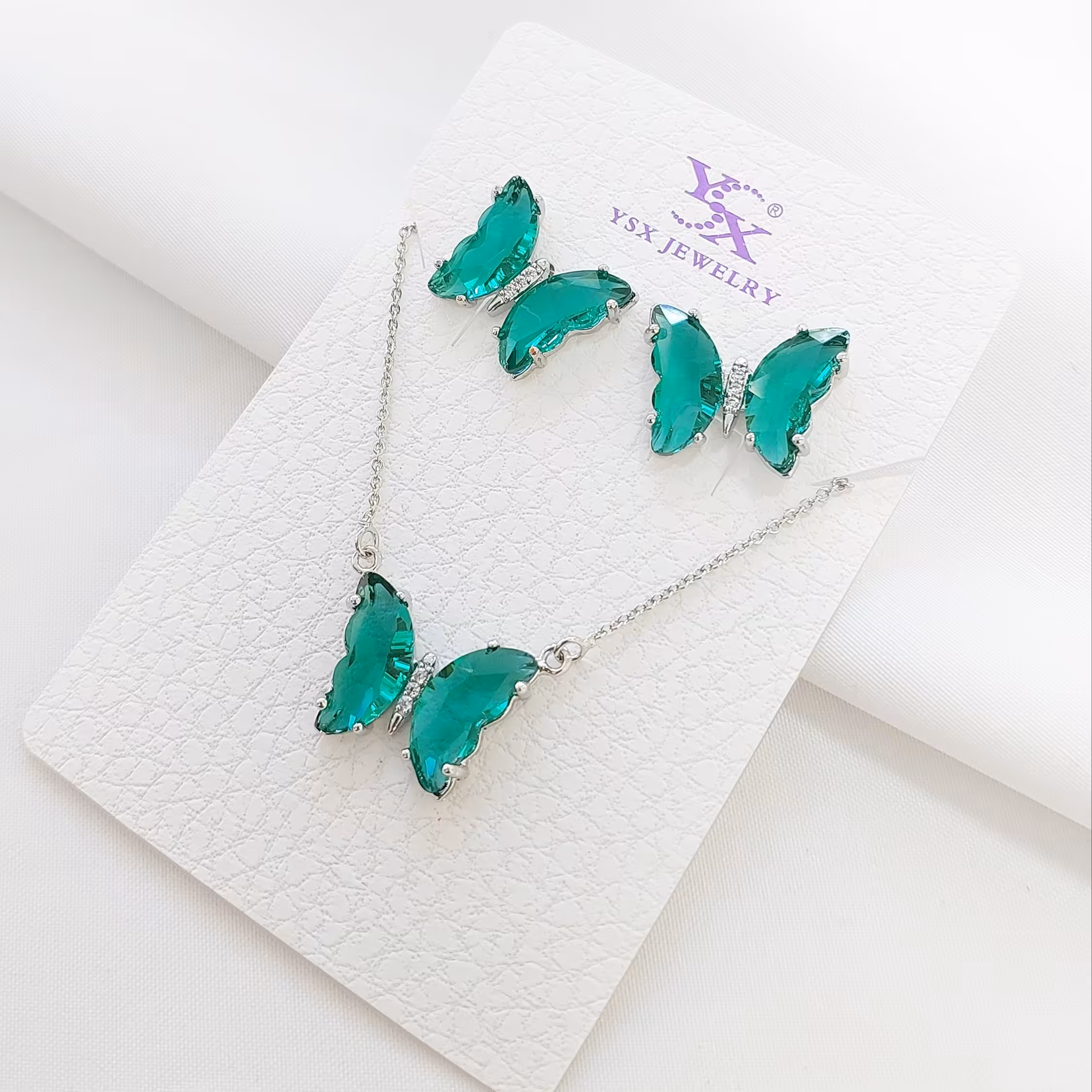 نیم ست پروانه کریستال رنگی از برند ysx