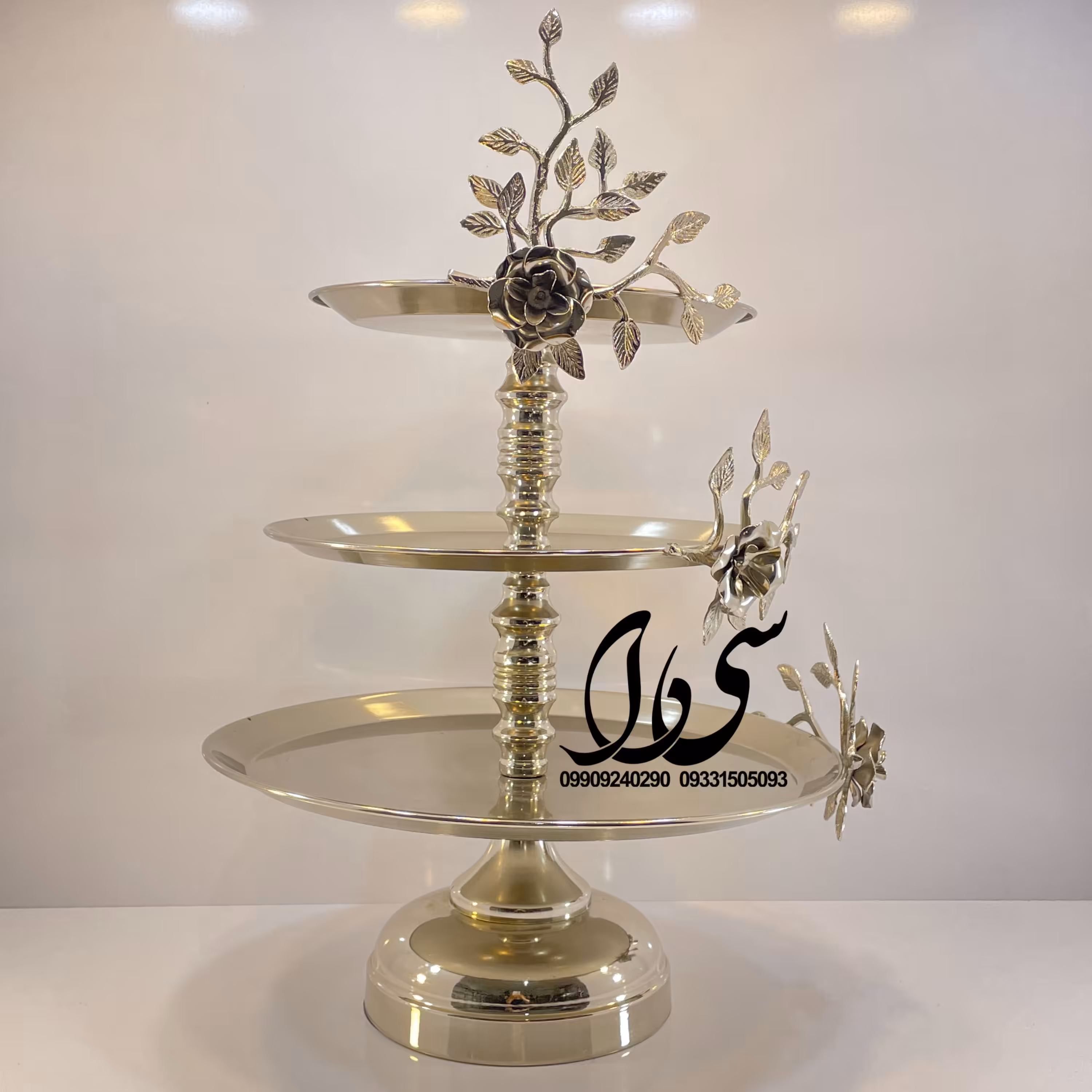 شیرینی خوری 3 طبقه نقره ای فلز آبکاری نیکل