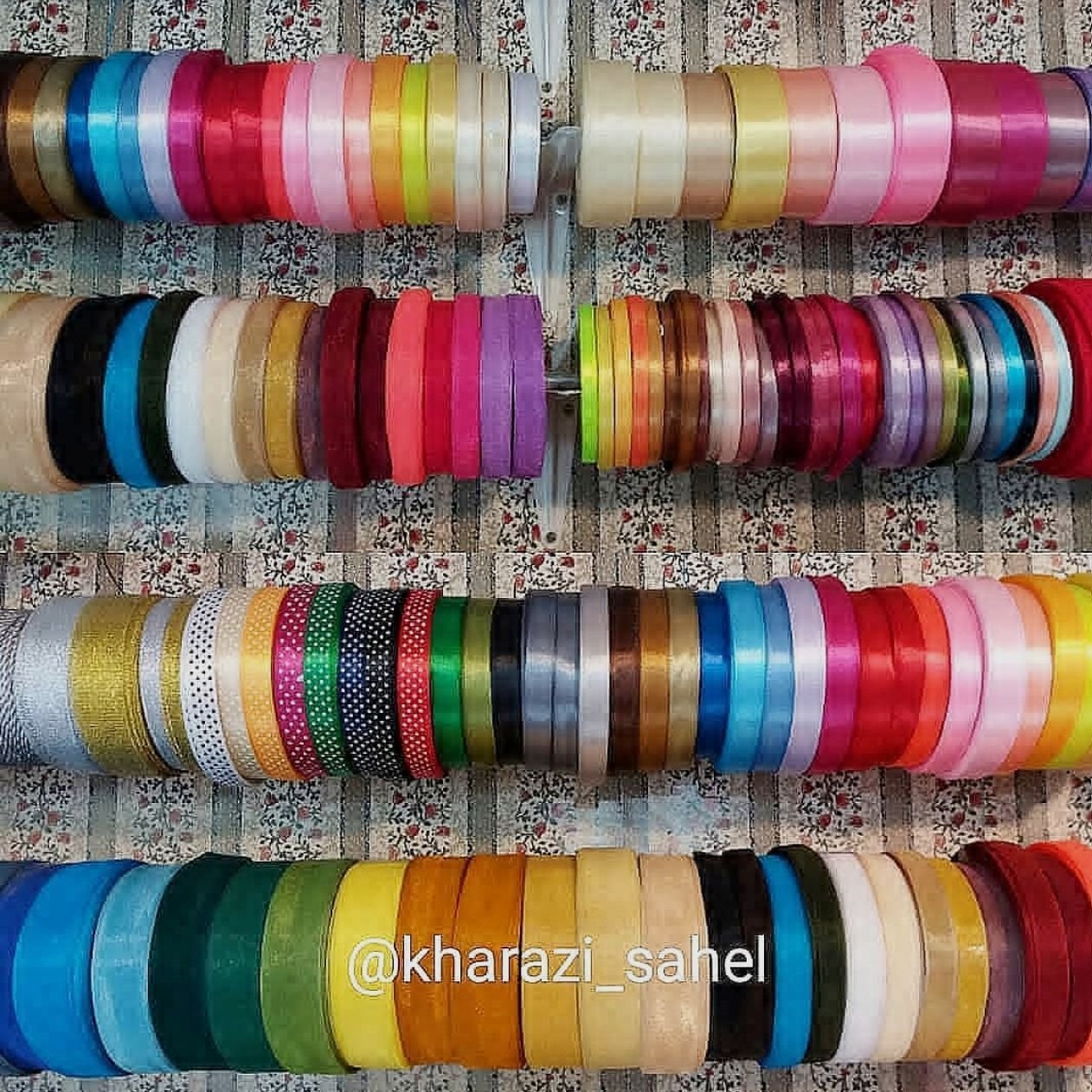 روبان رنگی