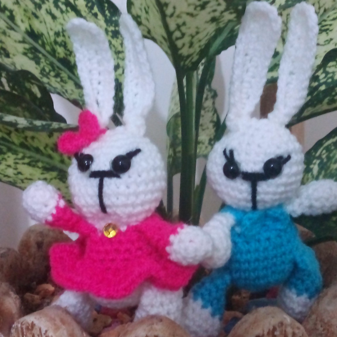 خرگوشهای بامزه سال نو1402سال خرگوش هستش میتونید برای سفره های هفت سین تون سفارش بدین 