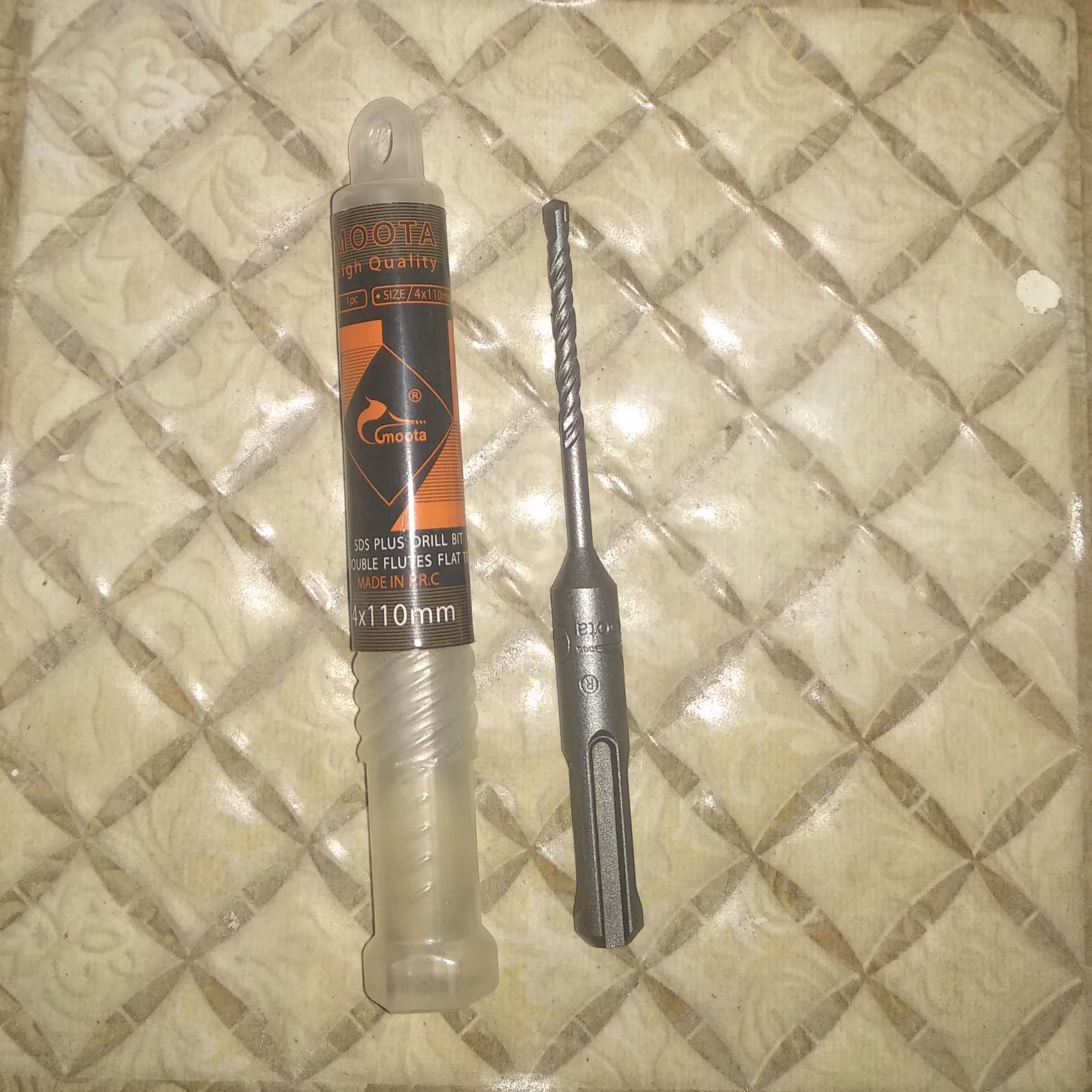 مته الماسه چهار شیار سایز 4در طول 160