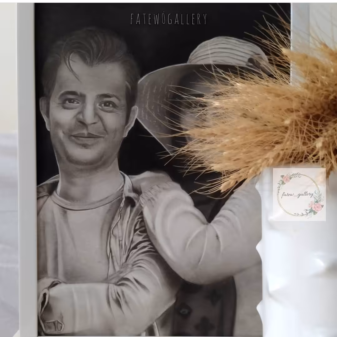 طراحی دوچهره  (سیاه قلم)