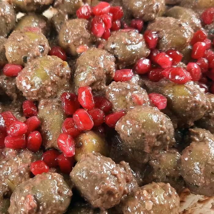 زیتون پرورده (  1600گرم ) ویژه اعلا طارم  با زیتون شکسته روغنی