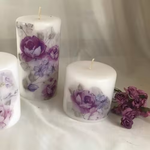 🕯شمع های سه سایز استوانه با طرح گل دار بنفش😍