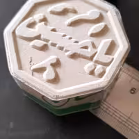 مهرنماز منقش به یاحسین ع مخلوط تربت کربلا 5سانت قطر/حداقل سفارش10عدد