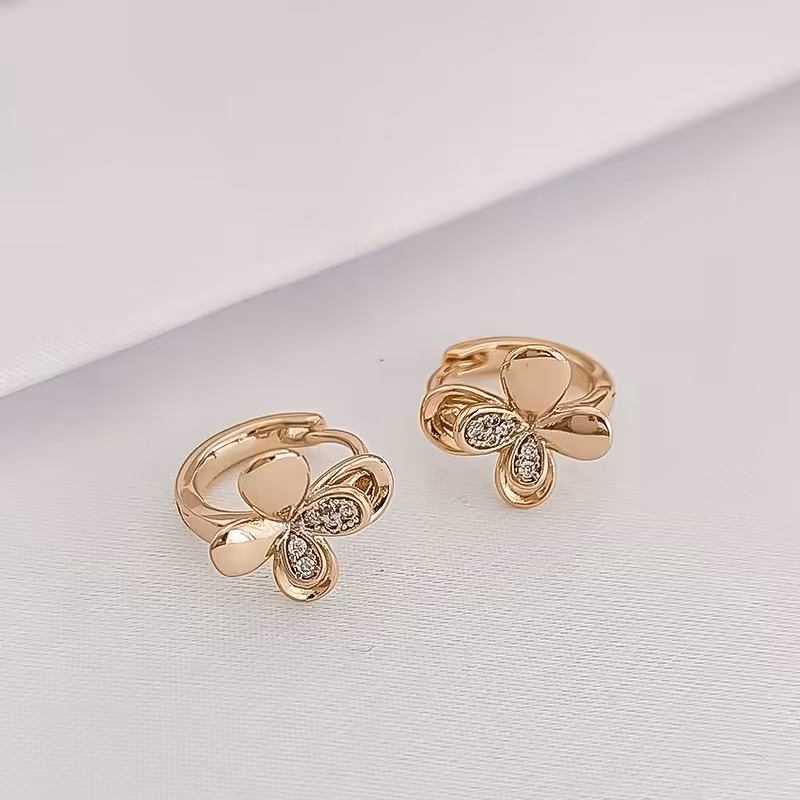 گوشواره مدل گل از برند ژوپینگ اکسسوری شیک و فانتزی زنانه و دخترانه 
