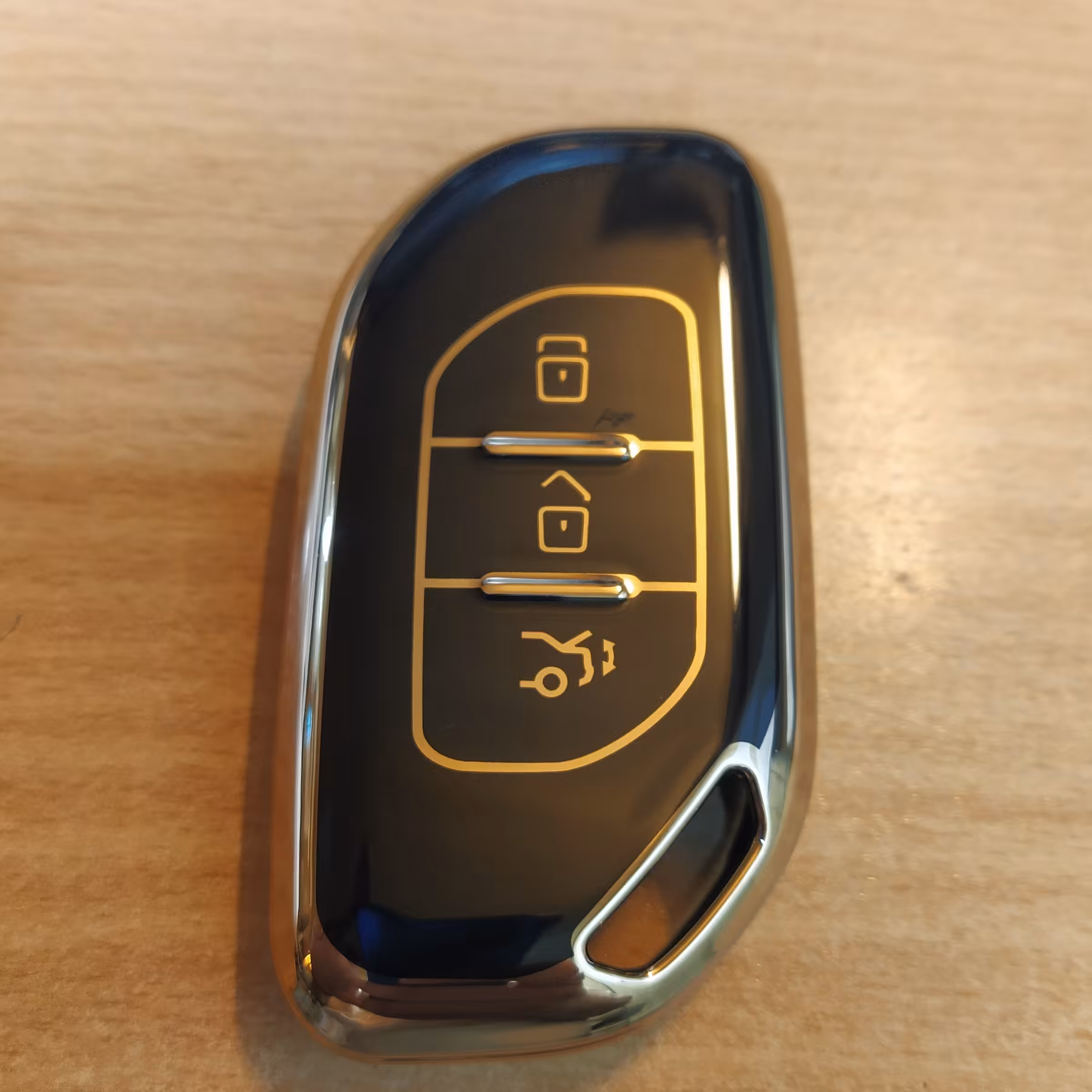 کاور لاکچری مخصوص ریموت لاماری