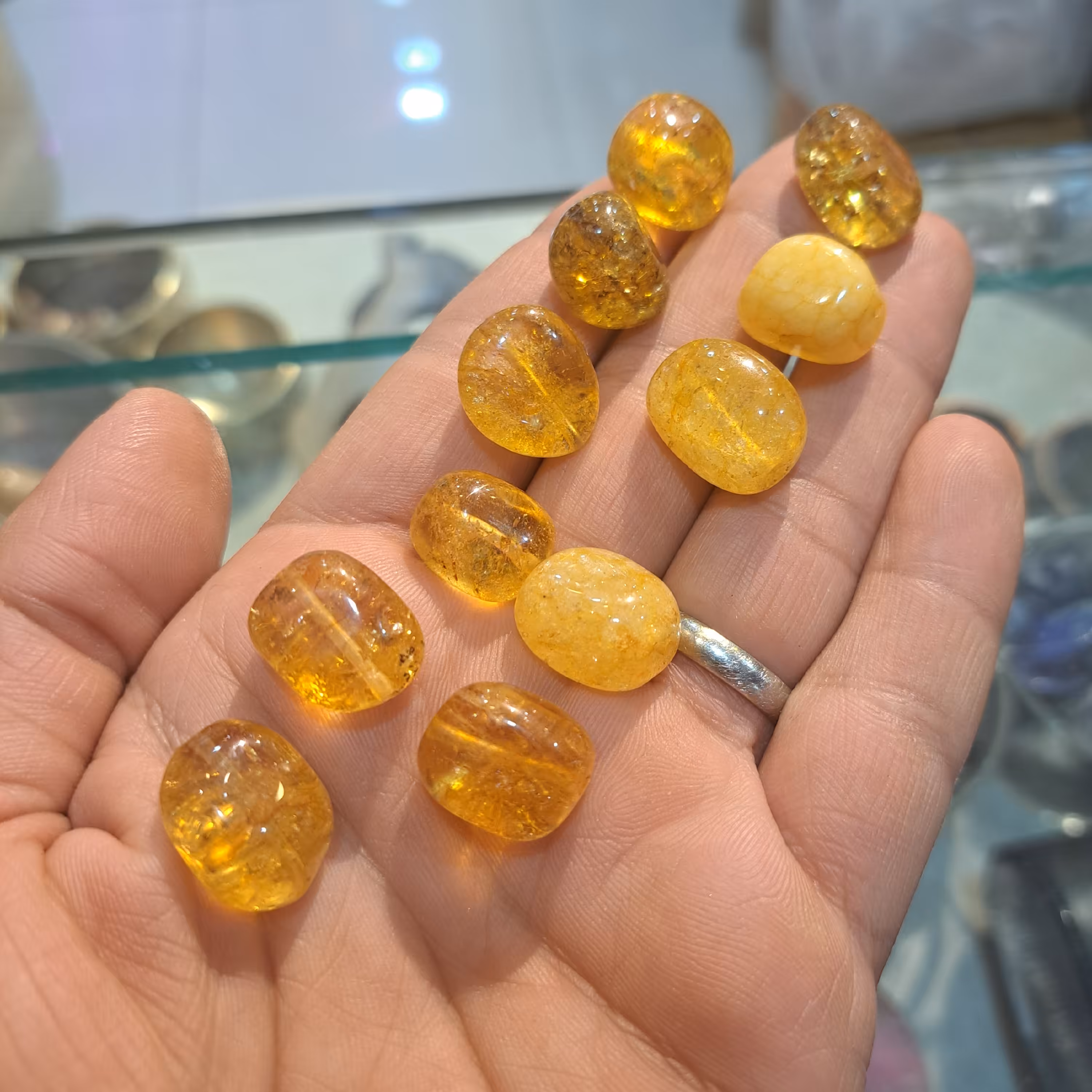 اویز سیترین معدنی سنگ فراوانی سیترین طبیعی راف سیترین  بدون تراش راف سنگ تجارر سنگ ماه تولد سنگ خورشیدی سنگ طبیعی اصل