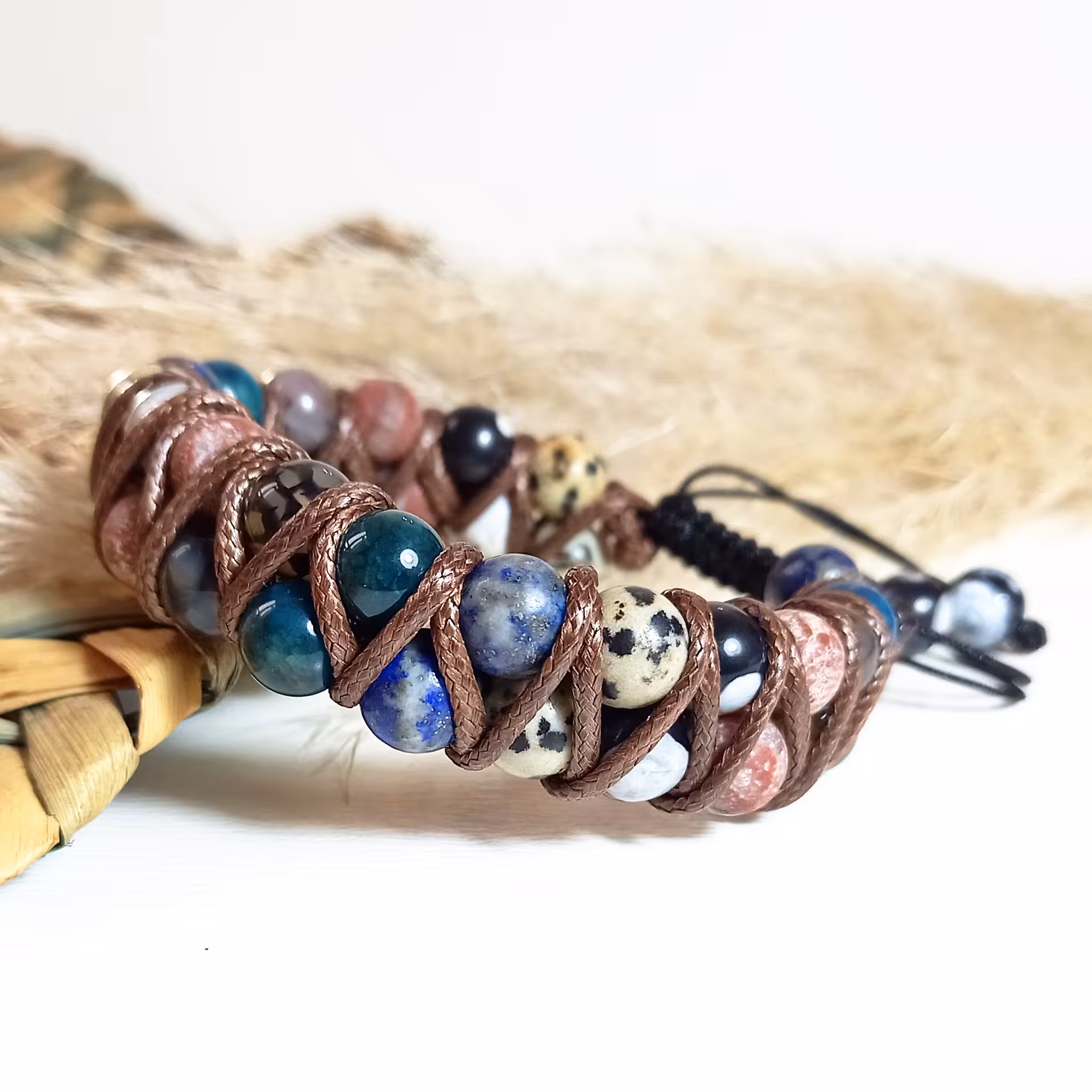 دستبند چرم دو رج بافت سنگ عقیق جاسپر قابل تنظیم