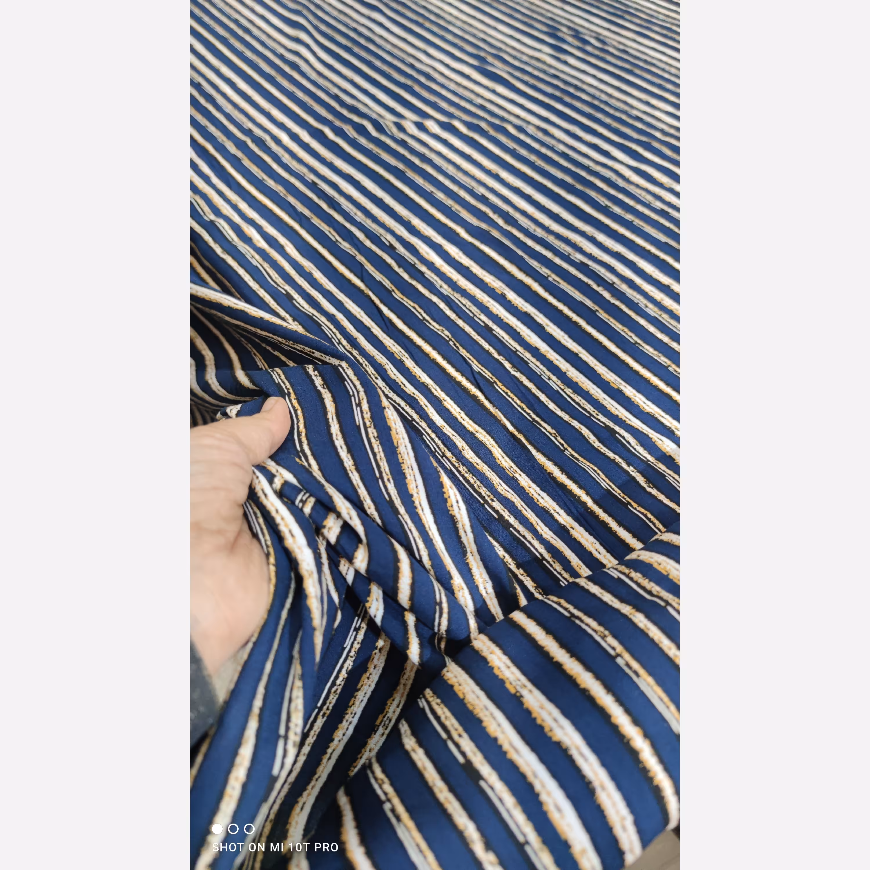 پارچه راه راه نخی