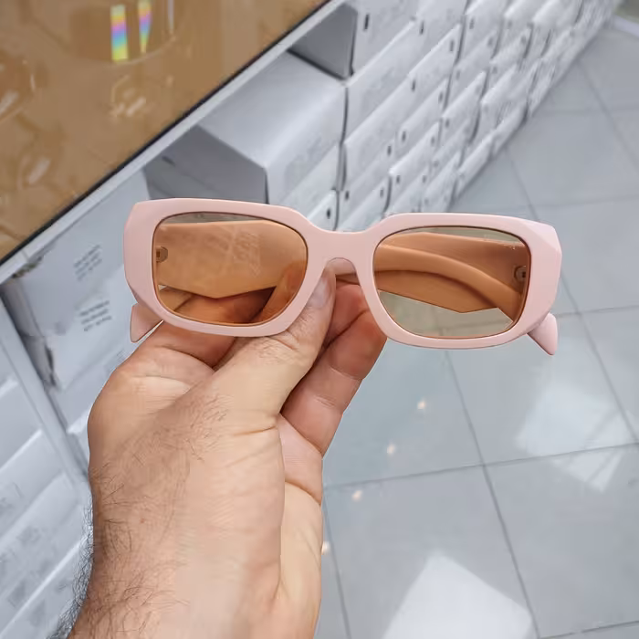 عینک آفتابی مردانه و زنانه چند ضلعی مارک پرادا عدسی یووی 400 ( رنگ گلبهی)