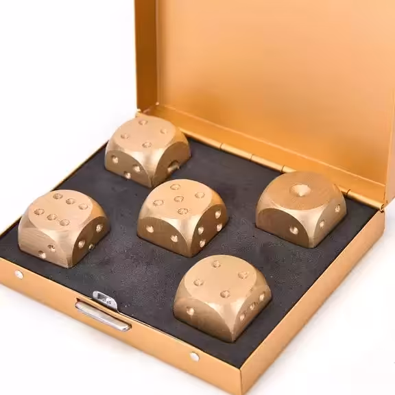 تاس روکش طلا همراه با جعبه ارجینال و شناسنامه 