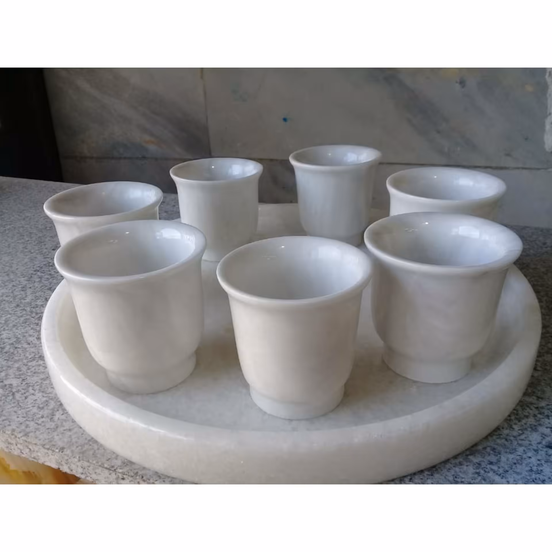 سِت قهوه خوری و یا چای خوری سینی و فنجان سنگی سفید زیبا