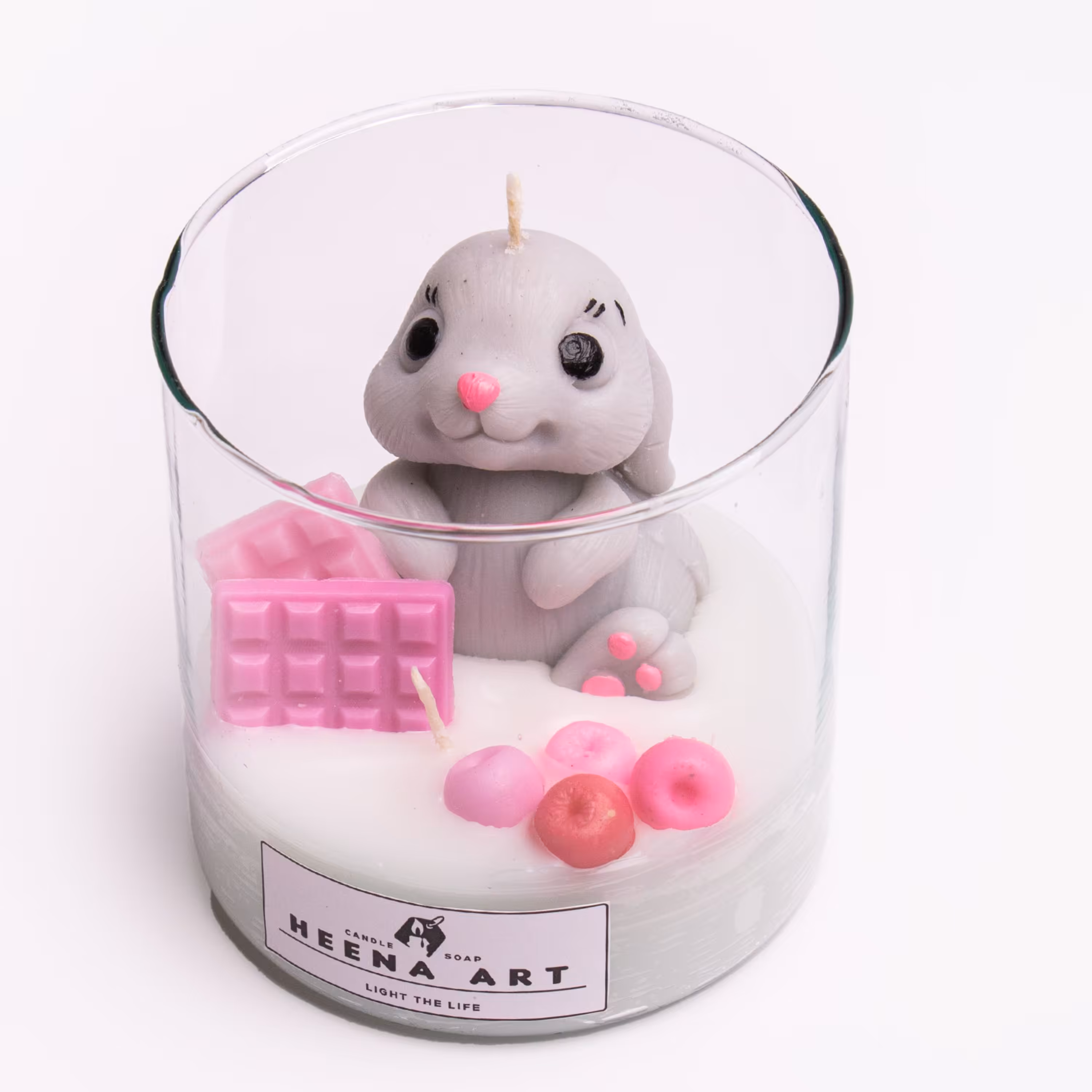 شمع شیشه ای و خرگوش بازیگوش 