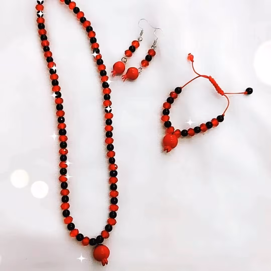 نیم ست یلدایی.متریاله گوشواره استیله ضد حساسیت