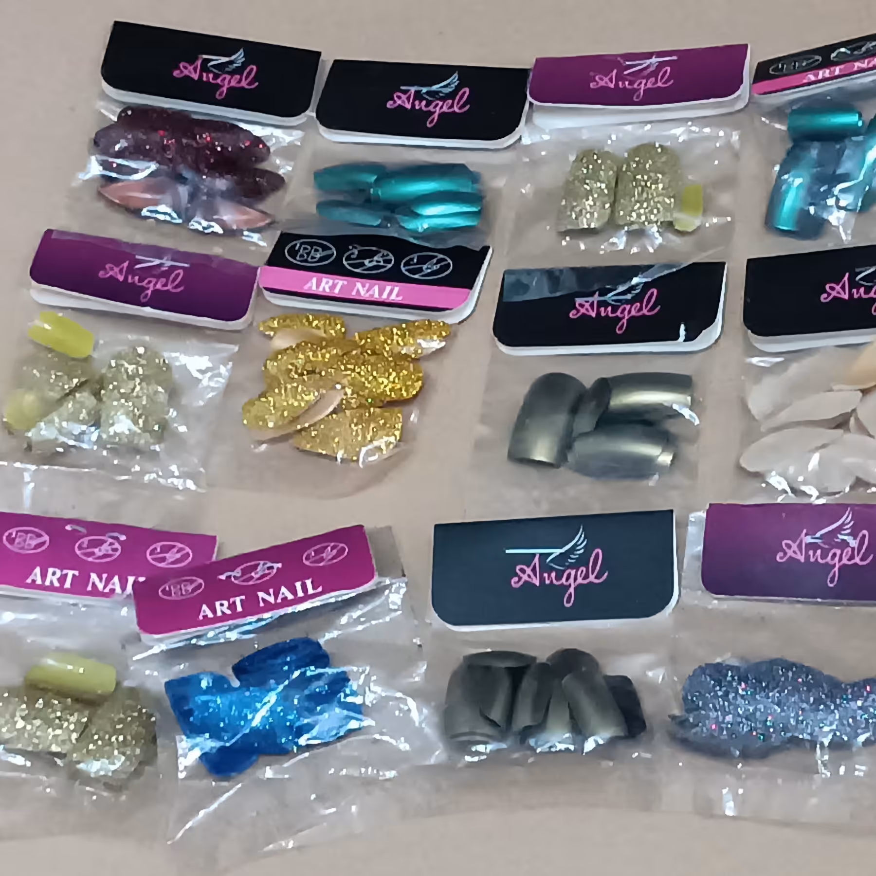 ناخن مصنوعی بزرگسال ارسال بصورت رندوم