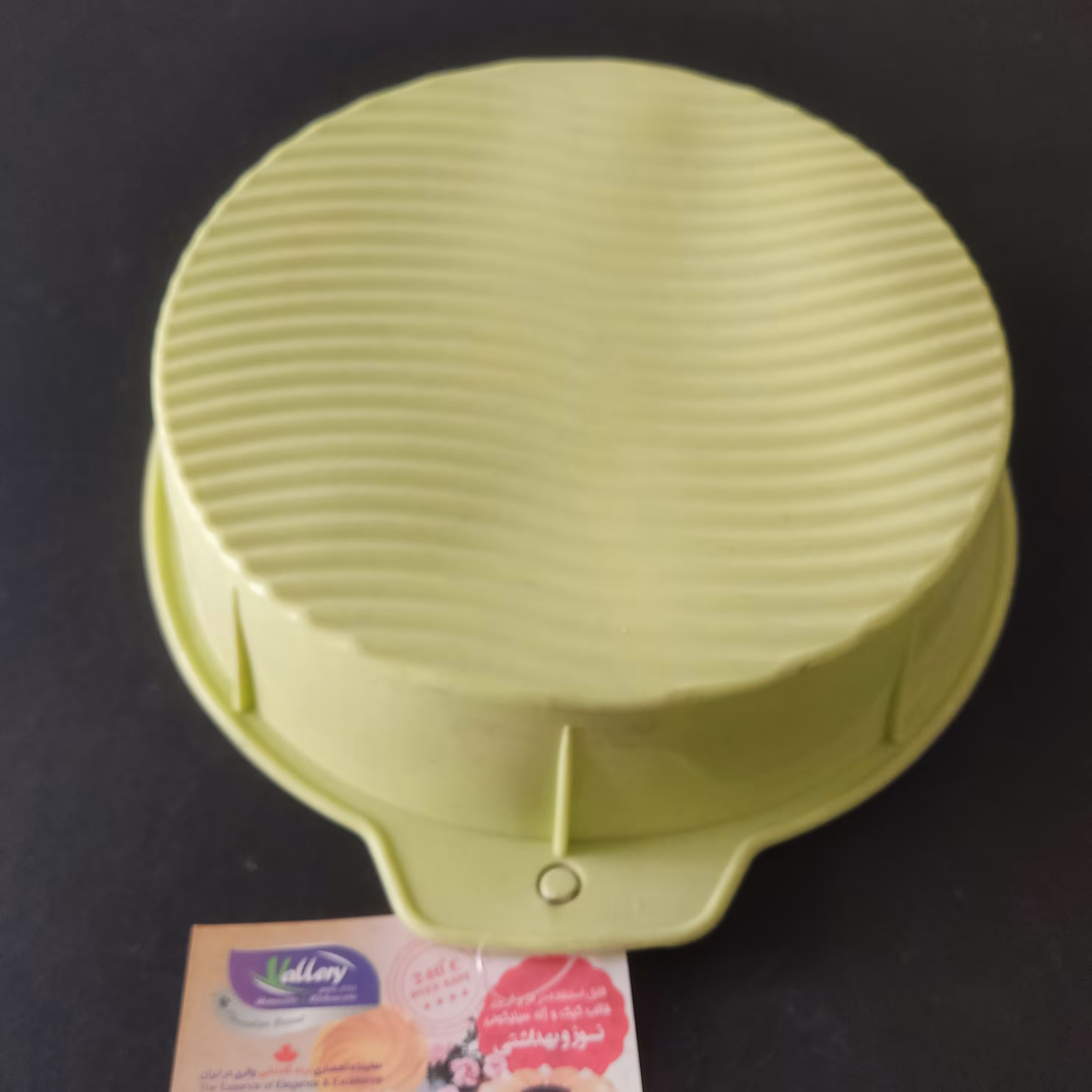 قالب سیلیکونی گرد کف موجدار قطر 25  وزن 180 گرم