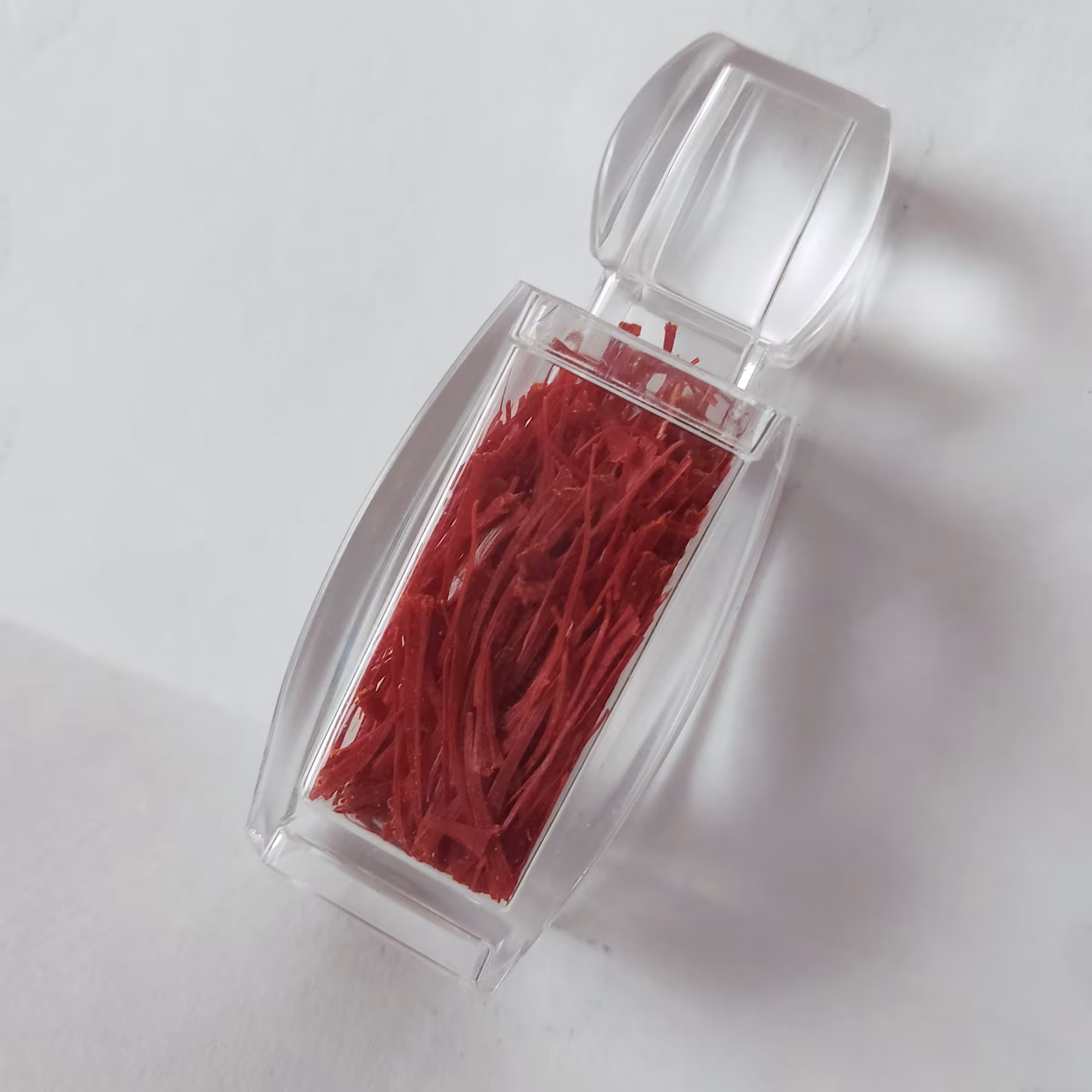 زعفران سوپر نگین یک گرمی فاروج (ارسال رایگان تهران)