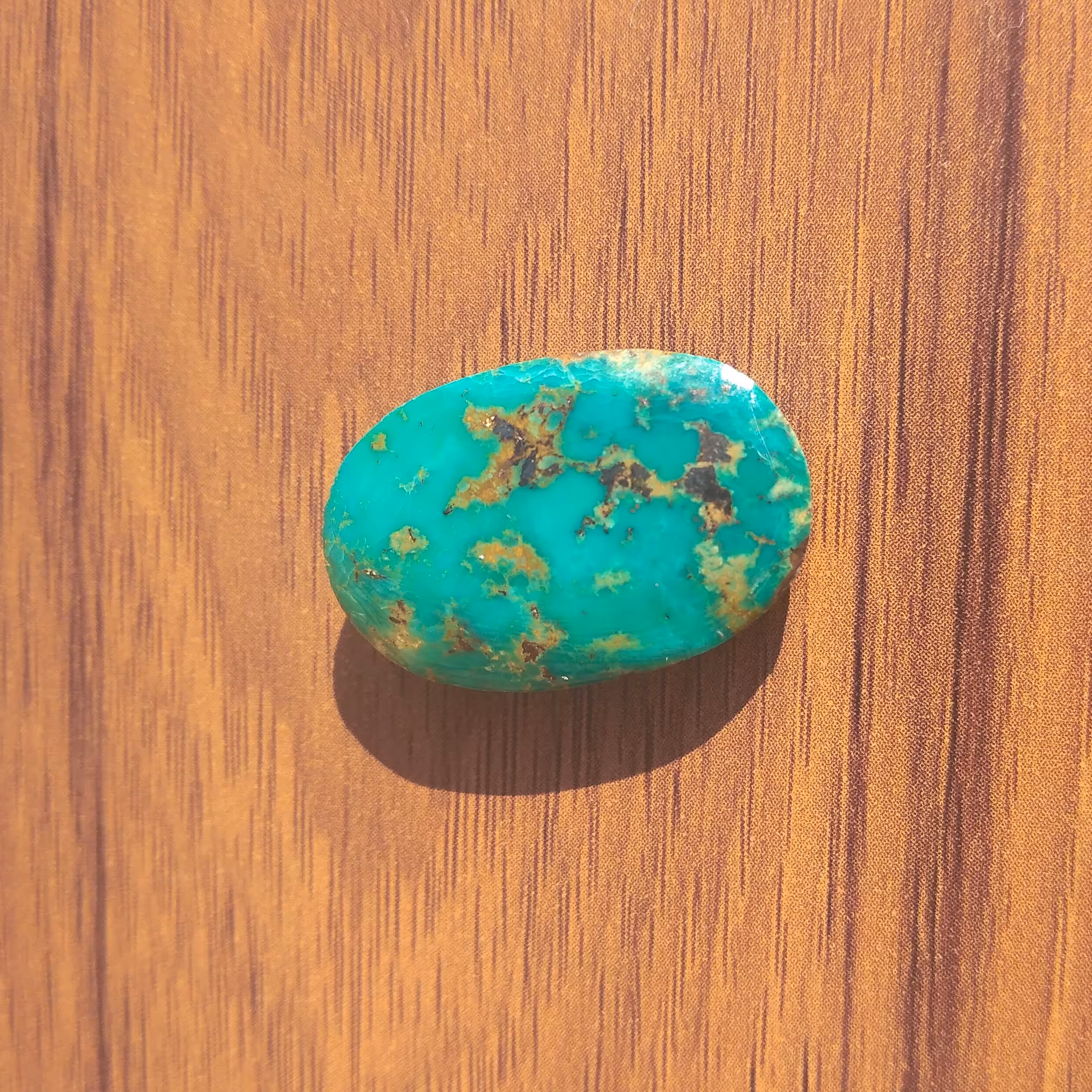 نگین فیروزه نیشابوری زنده با رنگ و جنس عالی رنگ سبز سیبی 