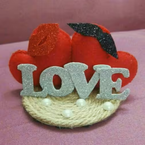 دکوری کنفی نمدیLOVE