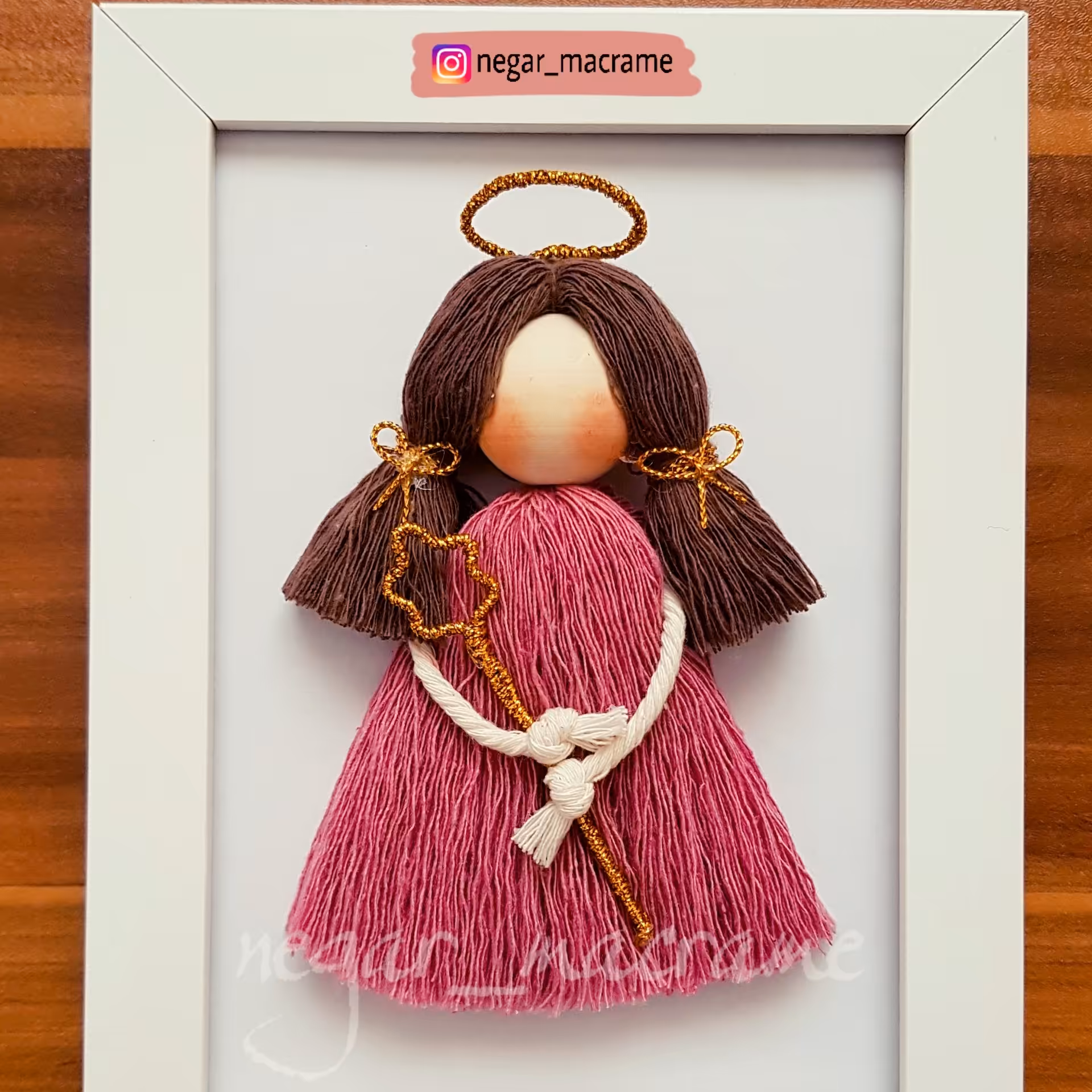 عروسک نخی-هنرمکرومه(ابعاد:16×21)