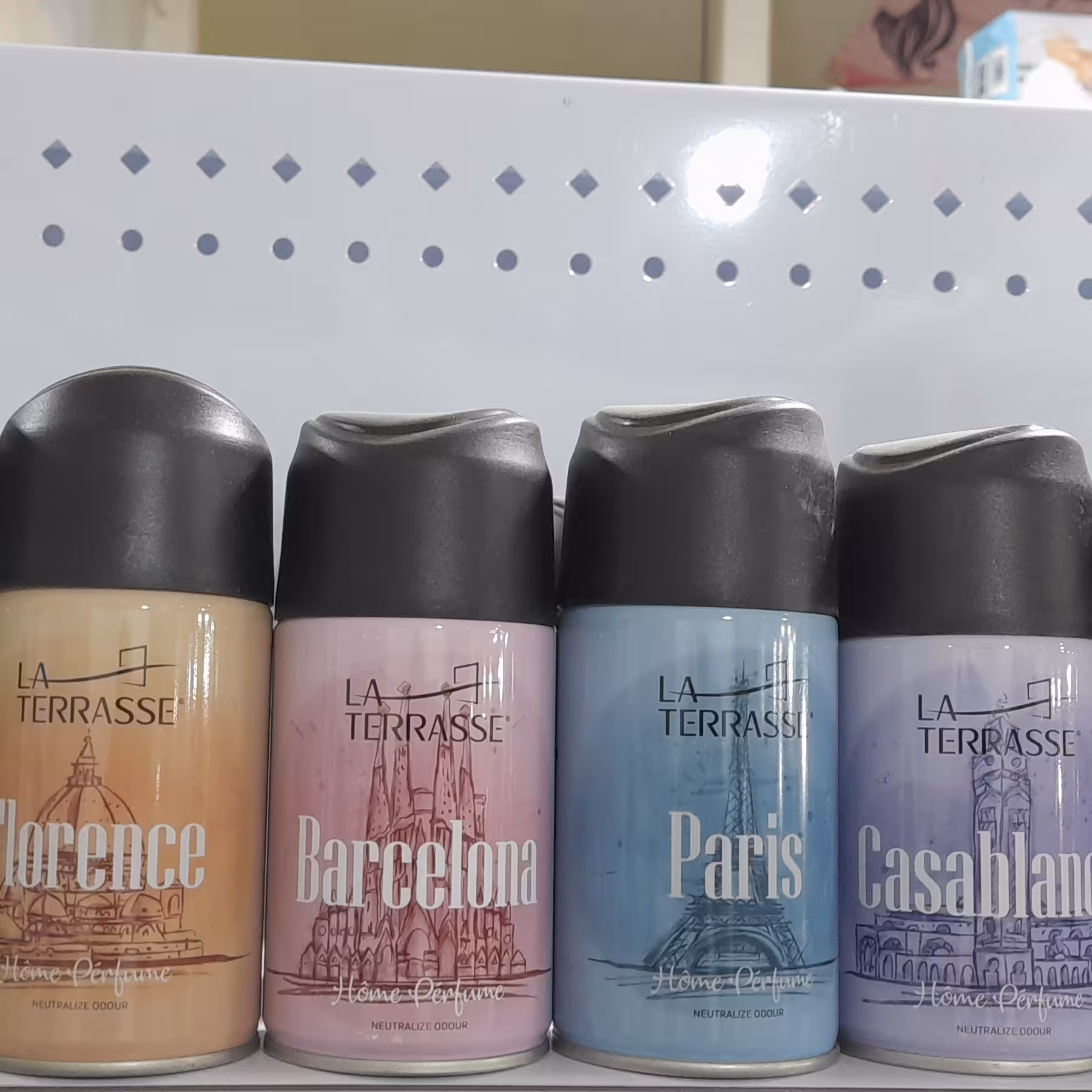 اسپری خوشبوکننده هوای لاتراس.ماندگاری عالی مناسب توالتو  آشپزخانه