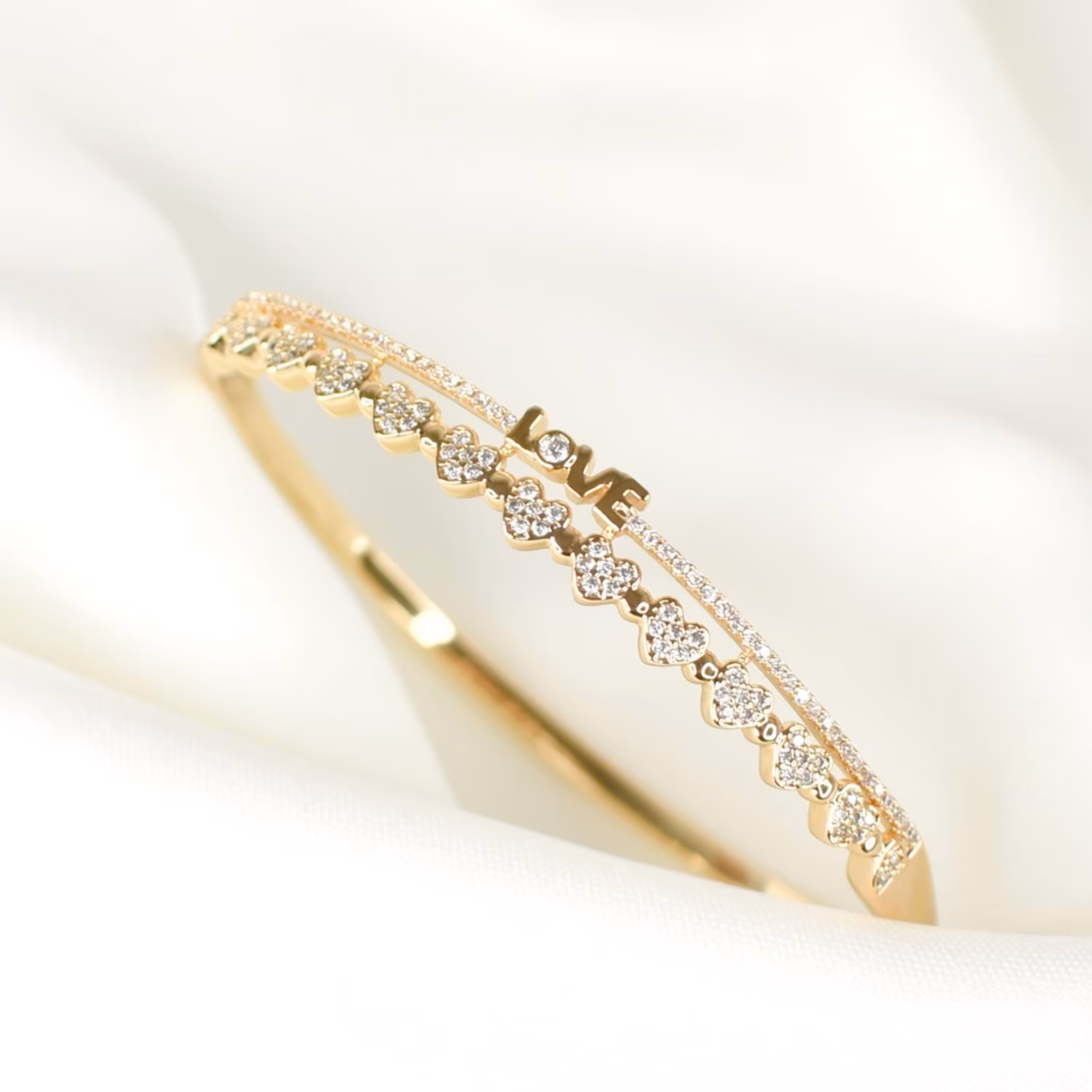 دستبند طرح love برند ژوپینگ کد7782