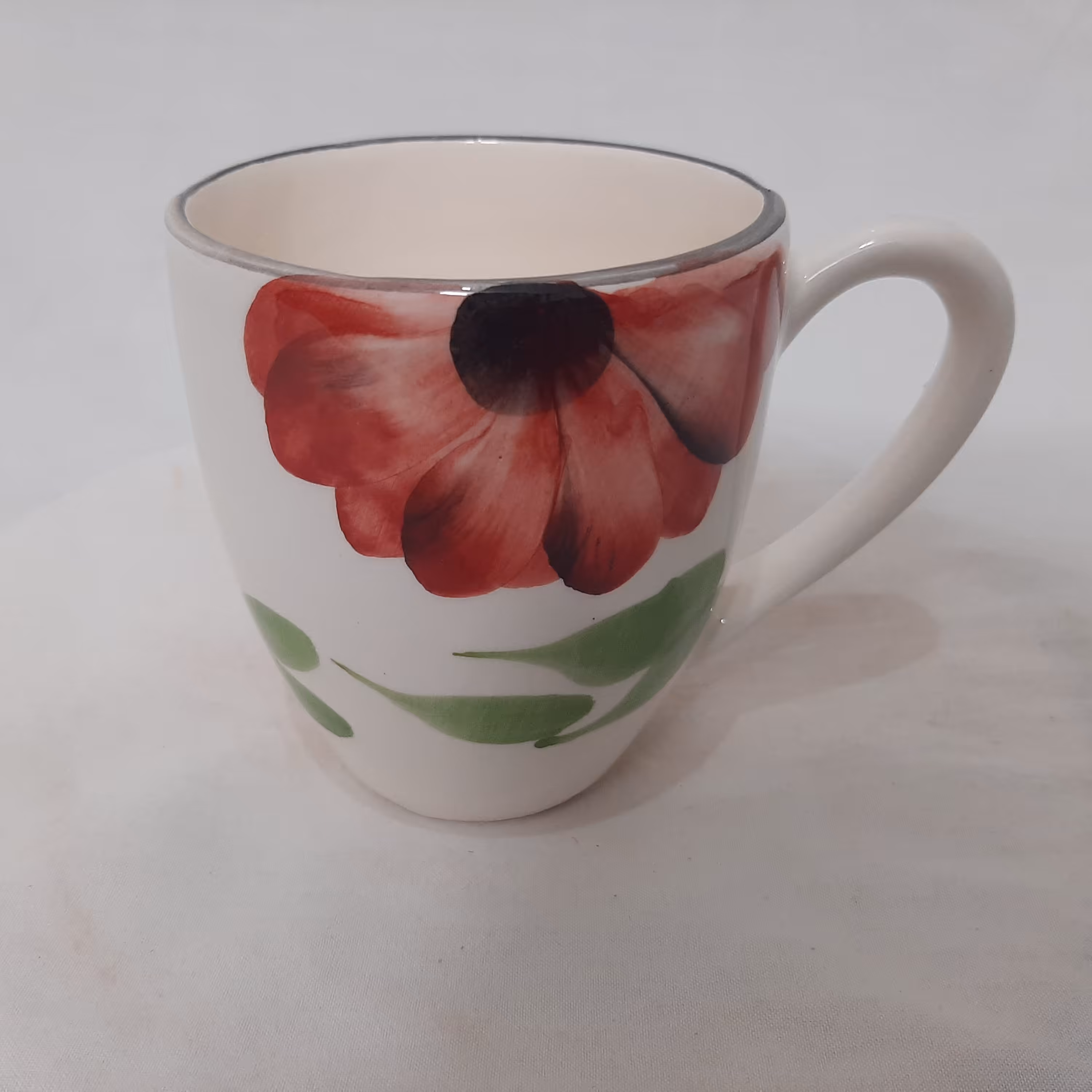 لیوان طرح گل سرخ 