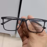 عینک طبی اسپرت با عدسی فتو کرومیک 