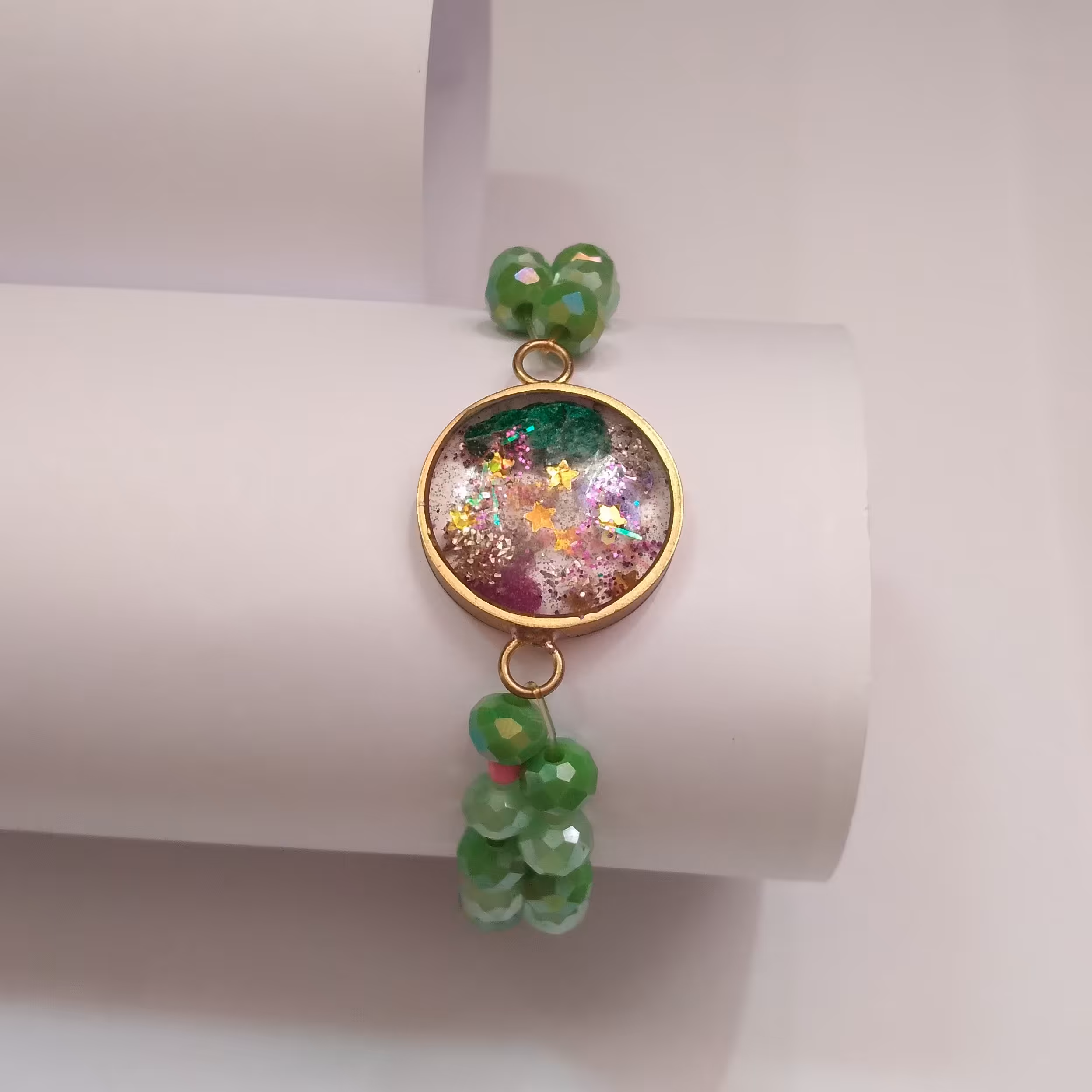 دستبند کریستالی دو طرفه کشی با پلاک رزینی 