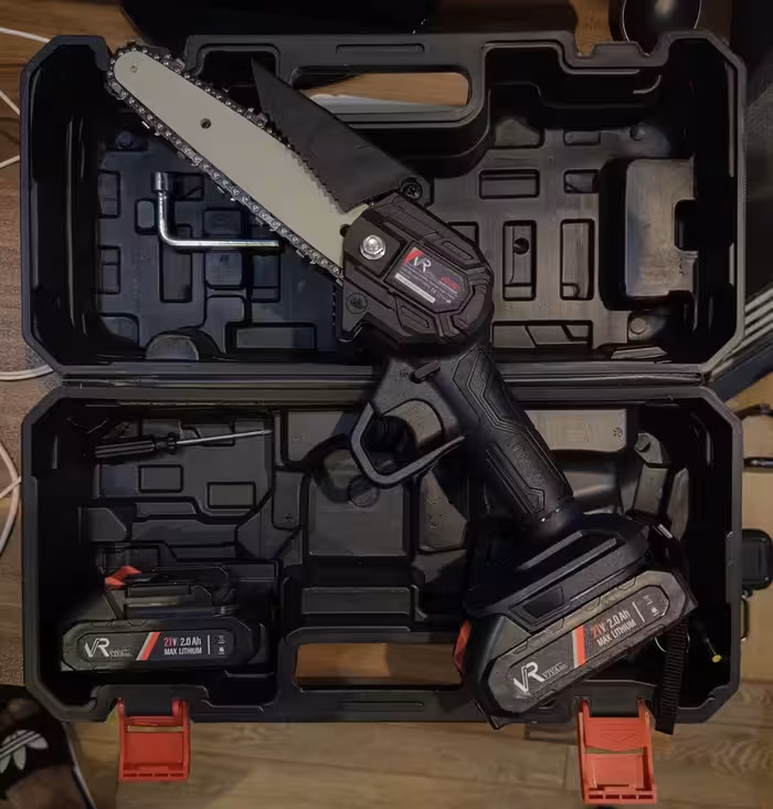 اره زنجیری شارژی مدل VR2106CS ویوارکس