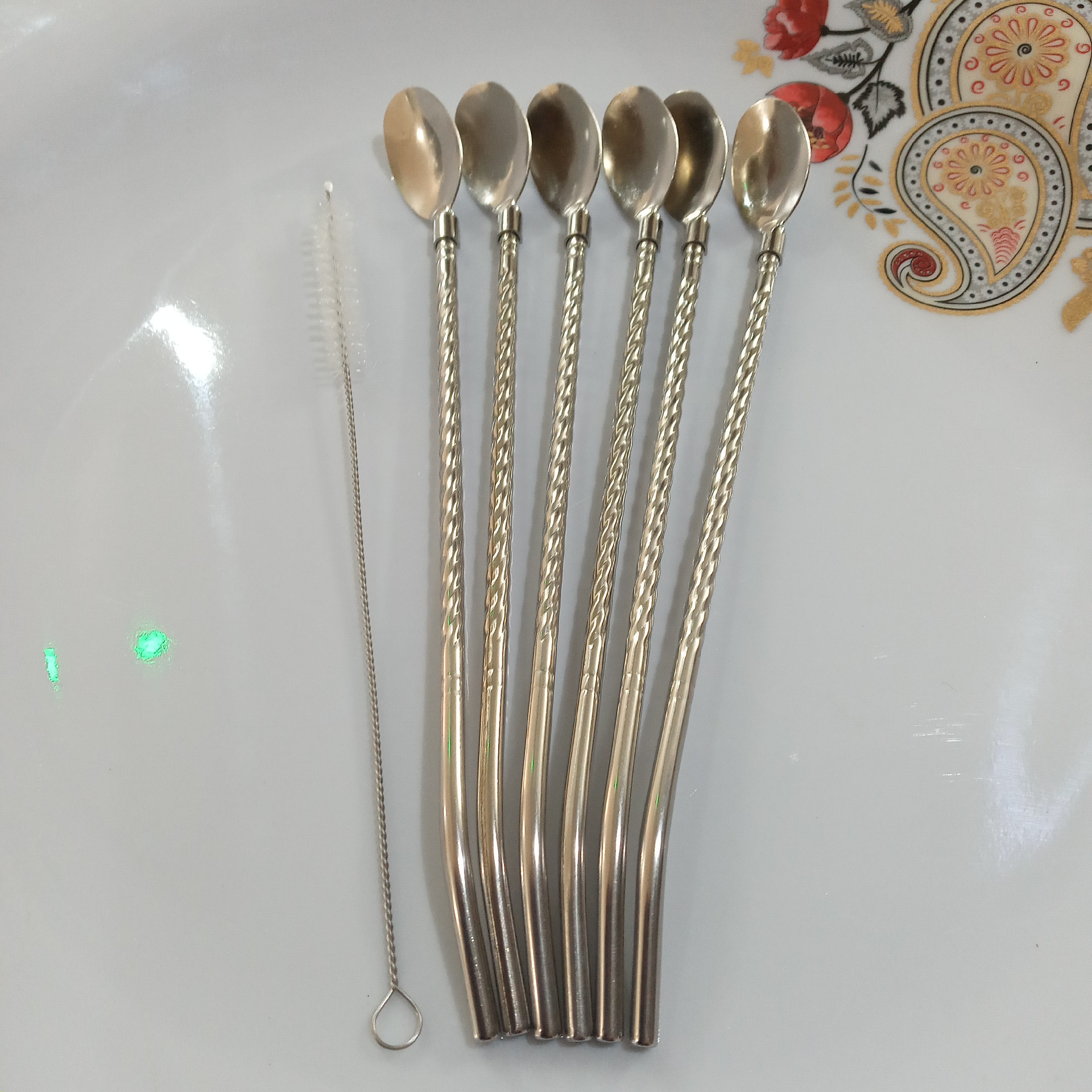 قاشق نی دار استیل شربت خوری شربت و نوشیدنی 6 عددی همراه فرچه (قاشق شربت خوری نی دار استیل )