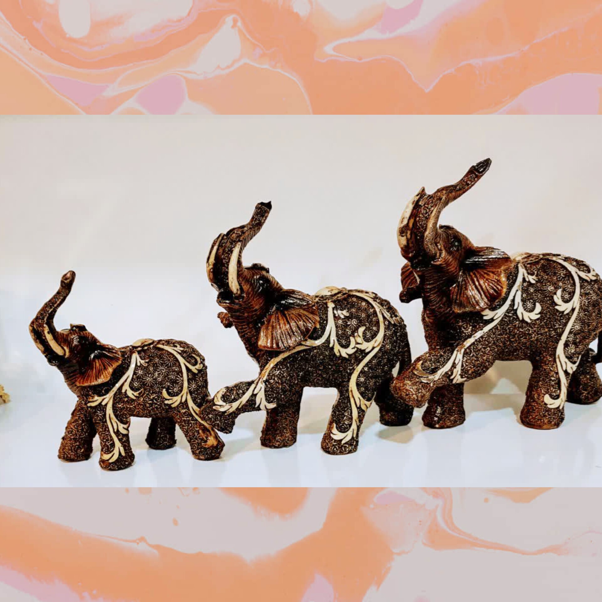 ست سه تایی مجسمه ی دکوری فیل ها  بسیار زیبا و بادوام از جنس پلی رزین