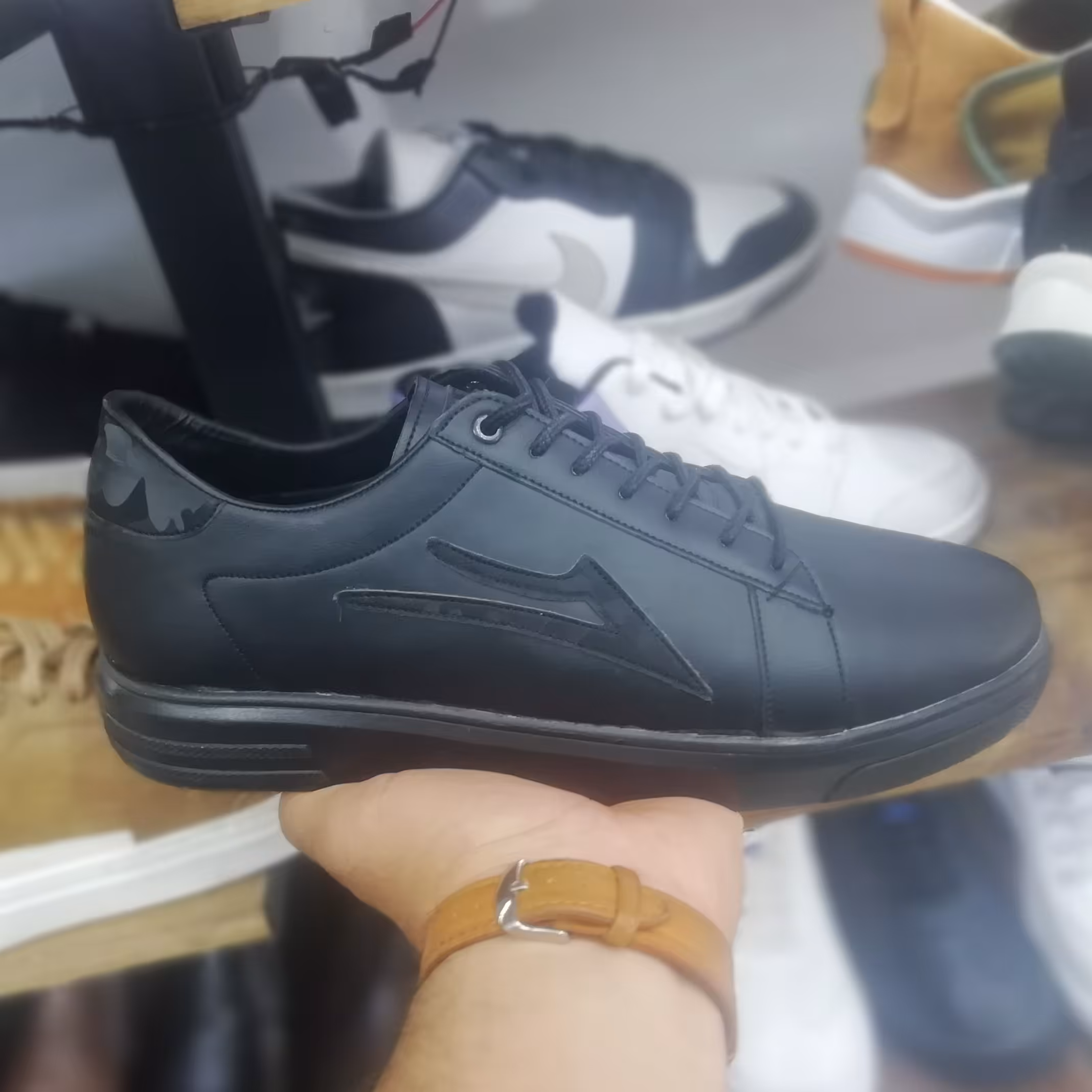 ونس مردانه مدل فلش