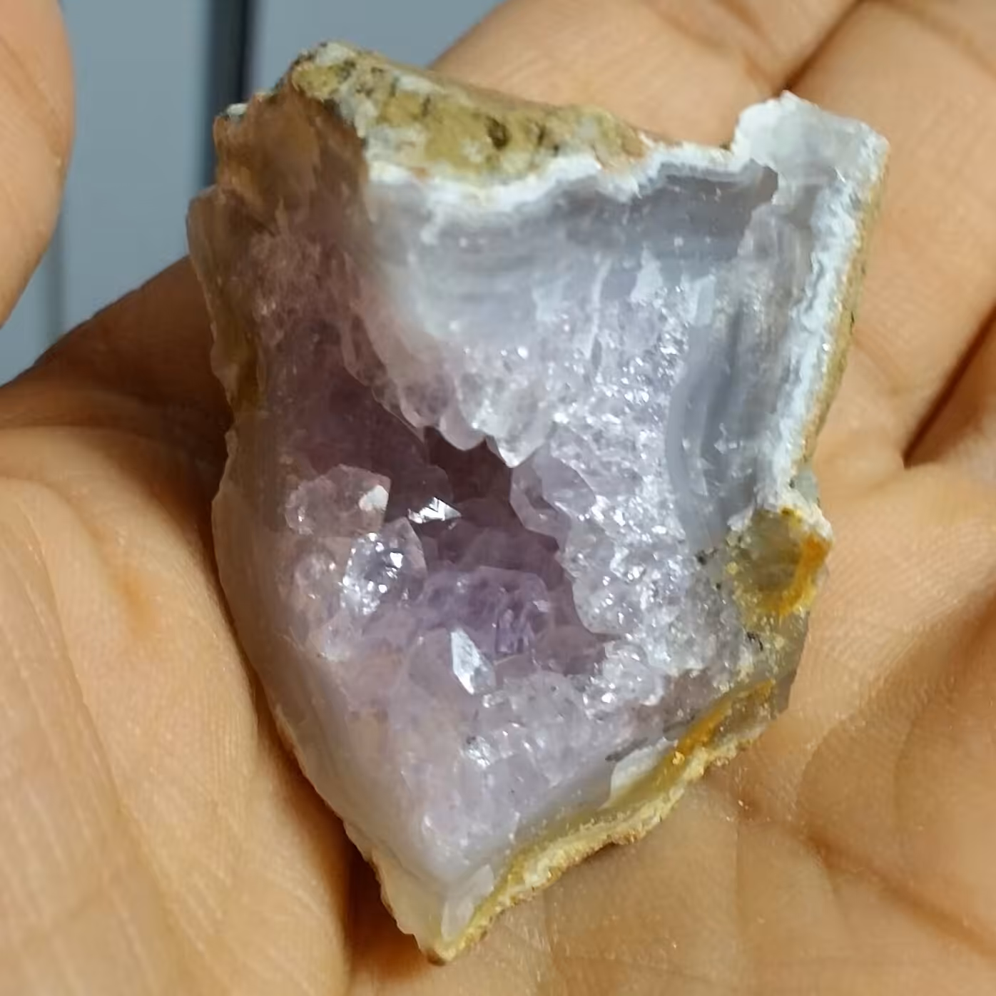 سنگ راف آمیتیس آمتیس آماتیس پر بلور بسیار خاص و زیبا و چشم نواز کلکسیونی کد 10597