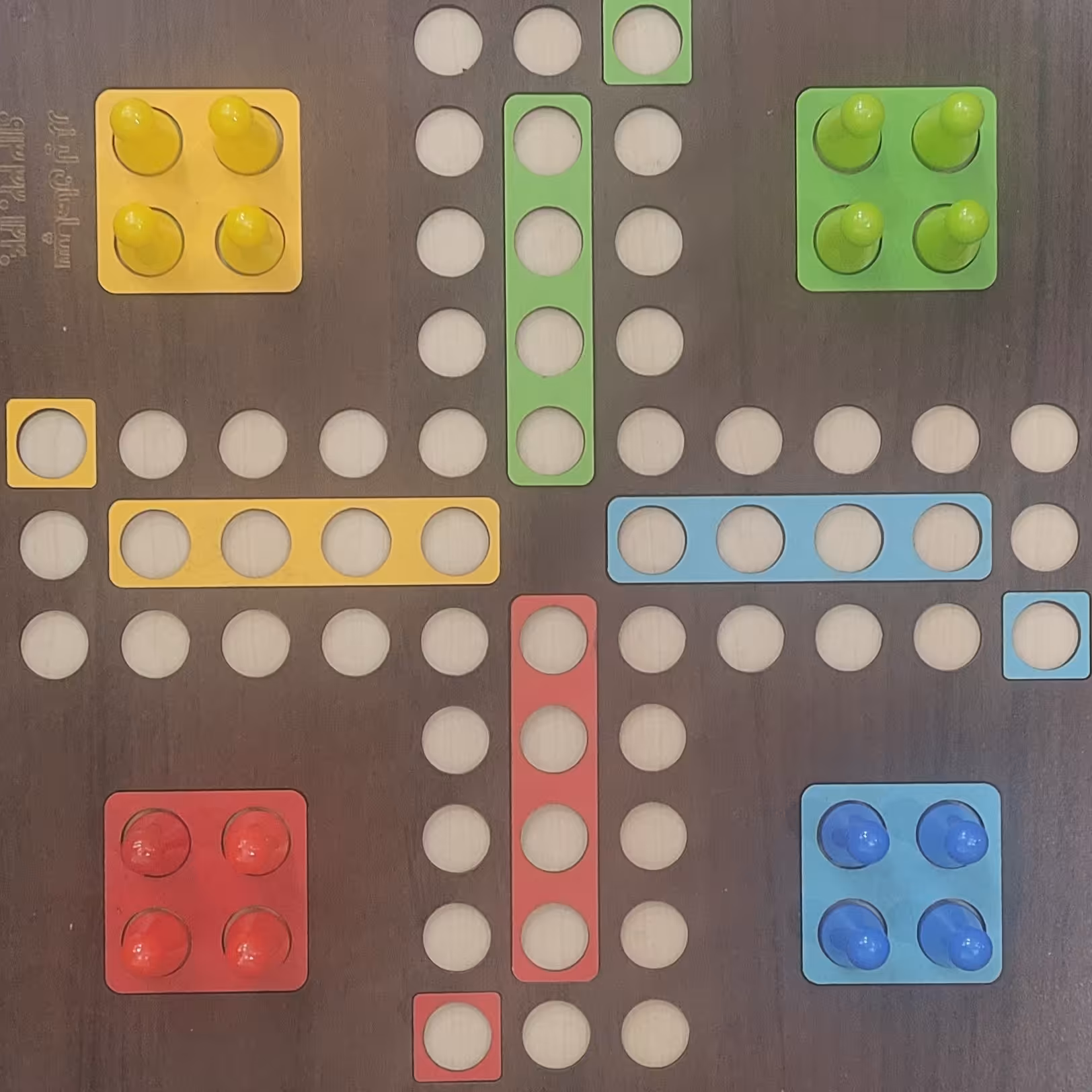 بازی منچ و دوز دولایه 