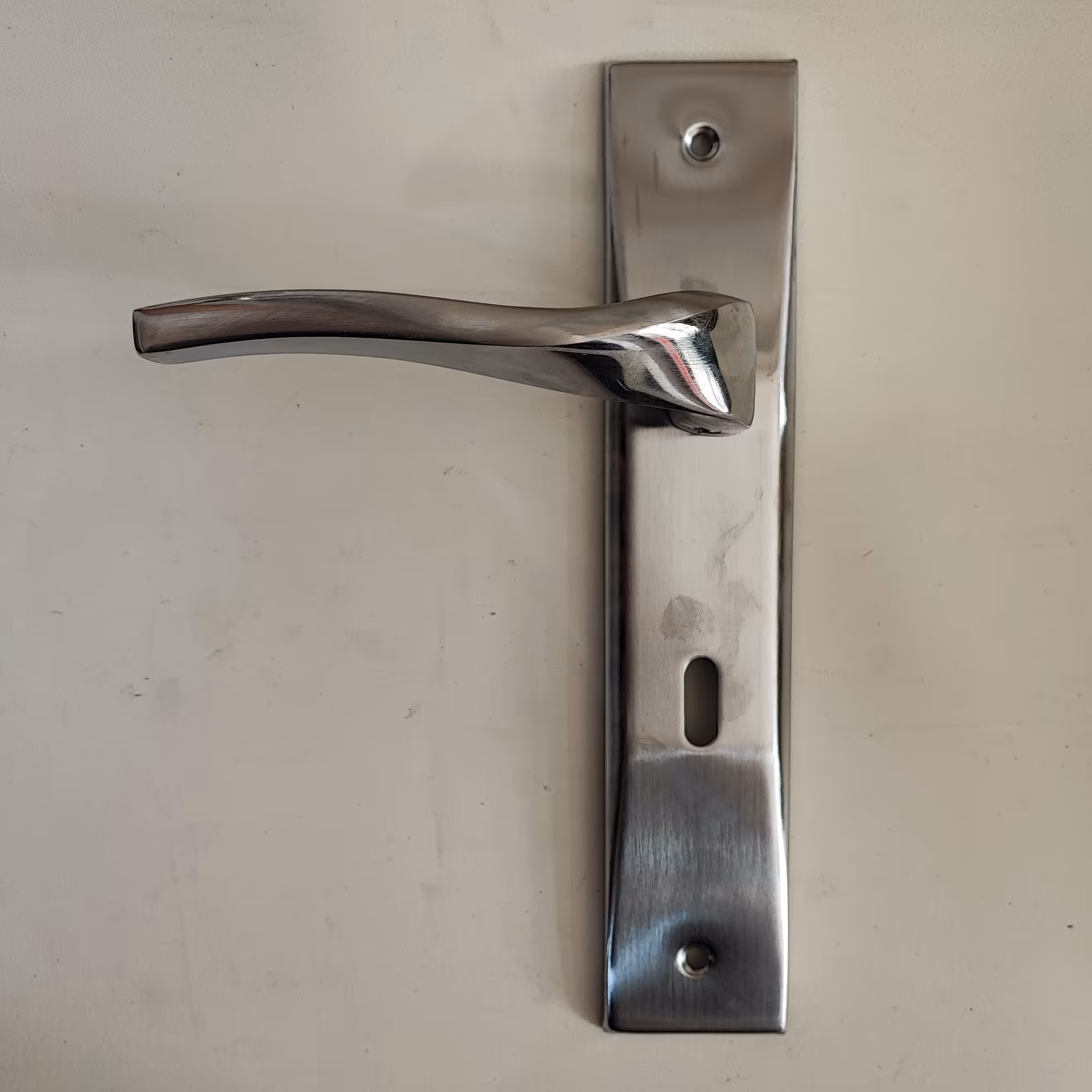 دستگیره درب چوبی 1109 کروم کلیدی مخصوص درب اتاق 