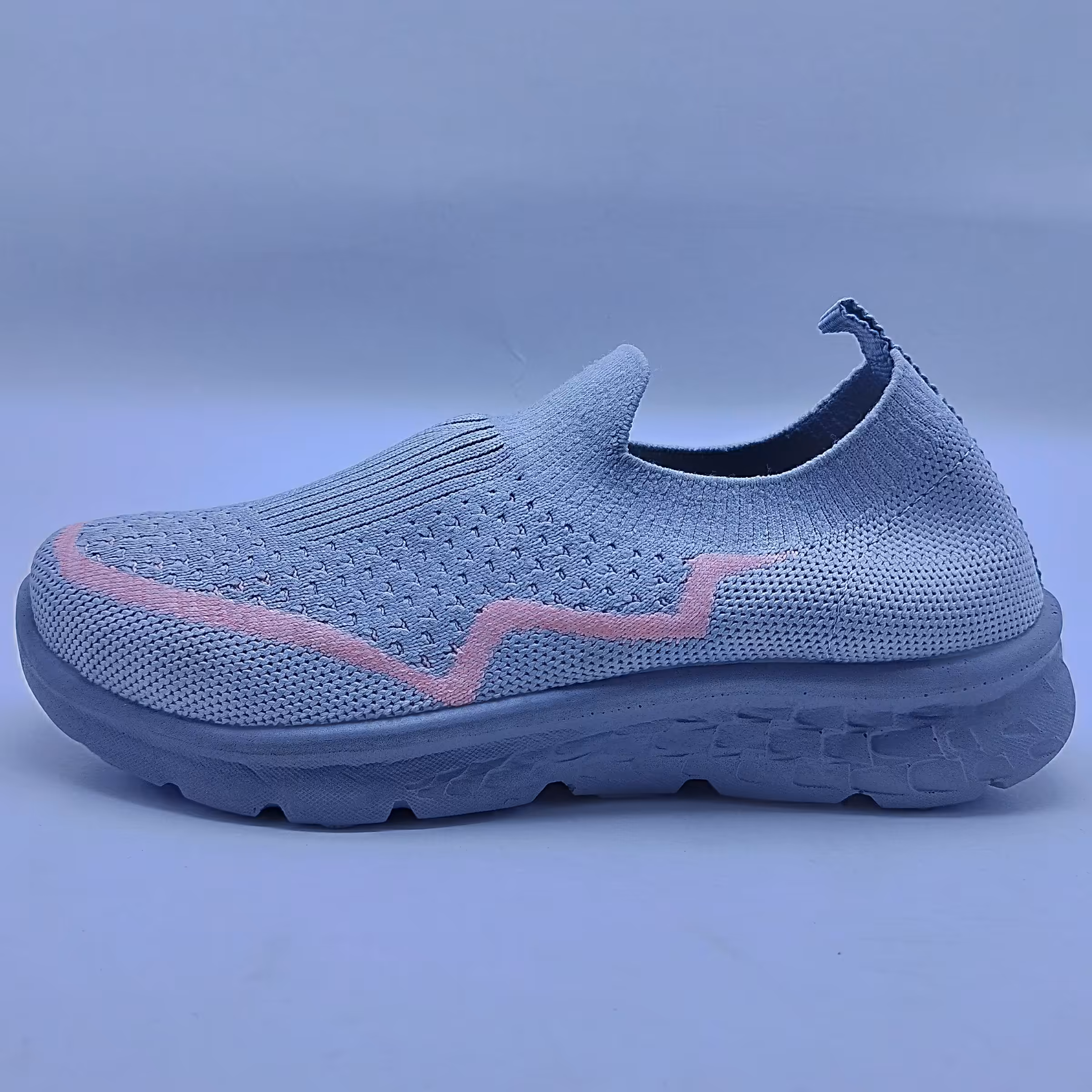 کفش راحتی پیاده روی مدل  آدونیس میانه زیر دکمه دار طبی و بسیار نرم و راحت طوسی