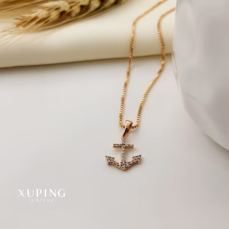 گردنبند مدل لنگر  برند ژوپینگ رنگ ثابت بدون حساسیت یک لایه آبکاری طلا دارد