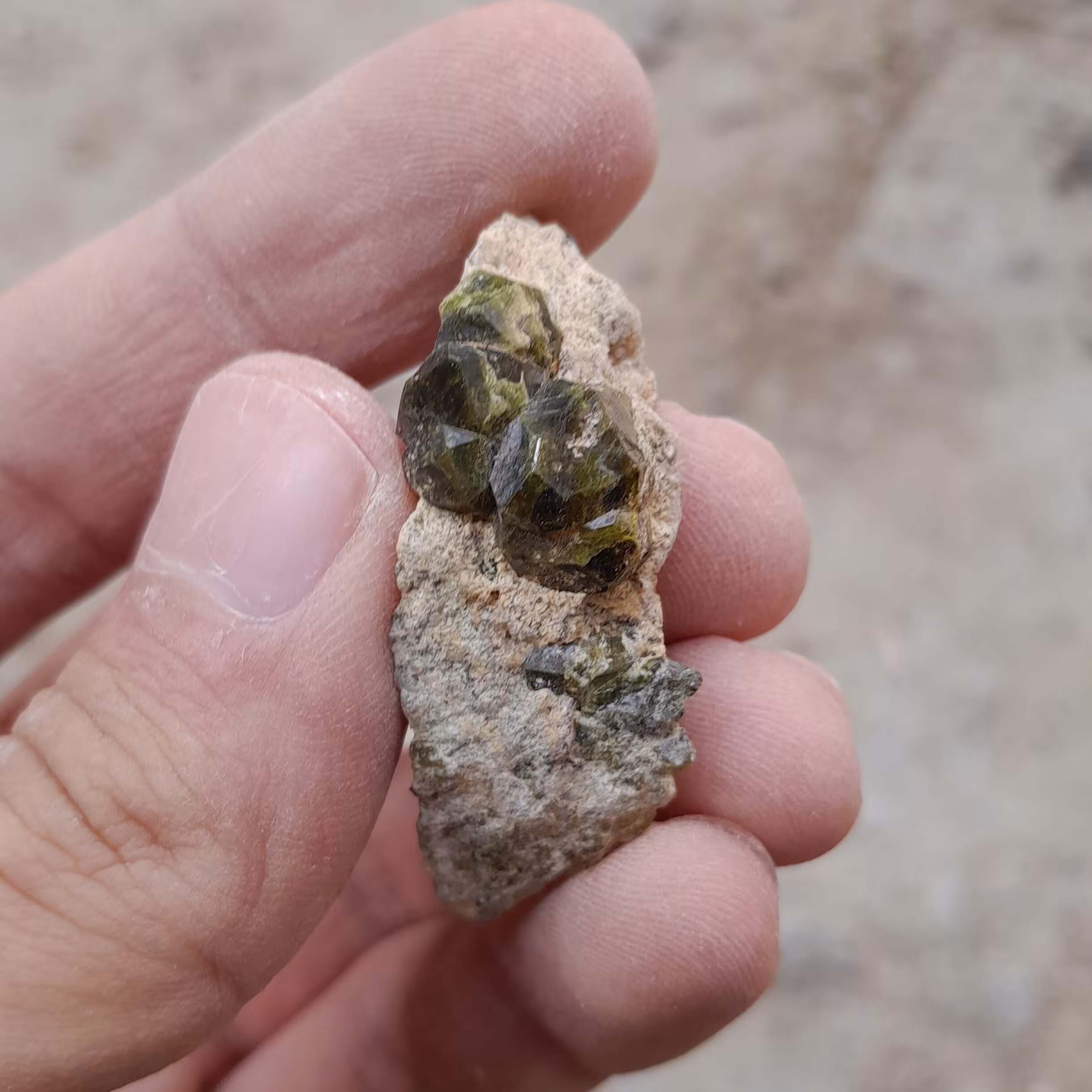 سنگ راف گارنت کد 366