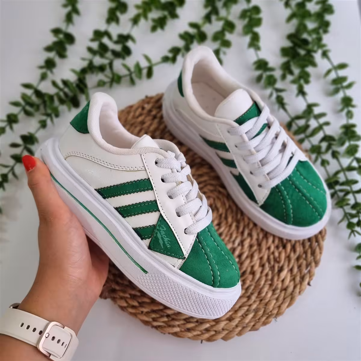 کتونی آدیداس دخترانه و پسرانه سایز 32 تا 37 