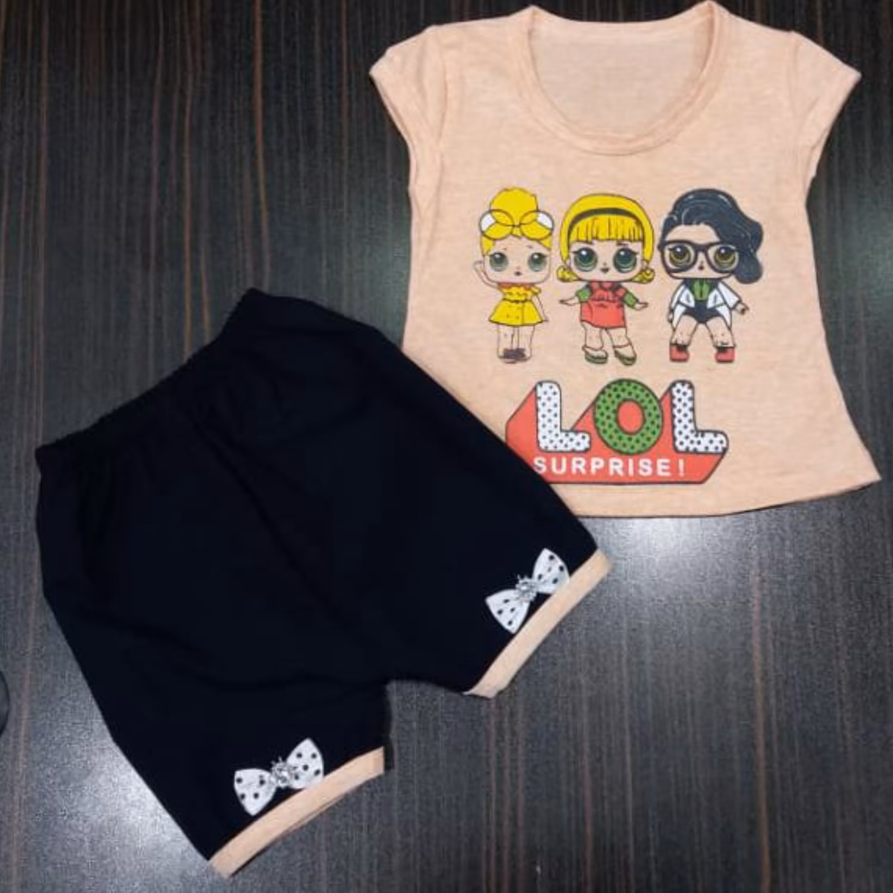 تاپ وشورت نوزادی دخترانه طرح لول