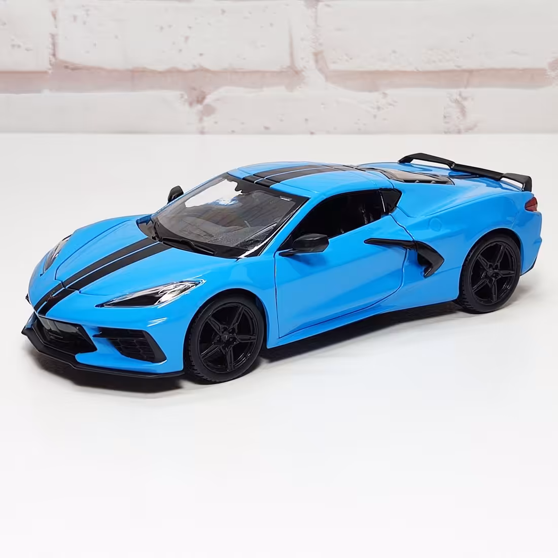  ماکت کوروت استینگ ری مایستو (Chevrolet Corvette stingray Z51 Maisto) 