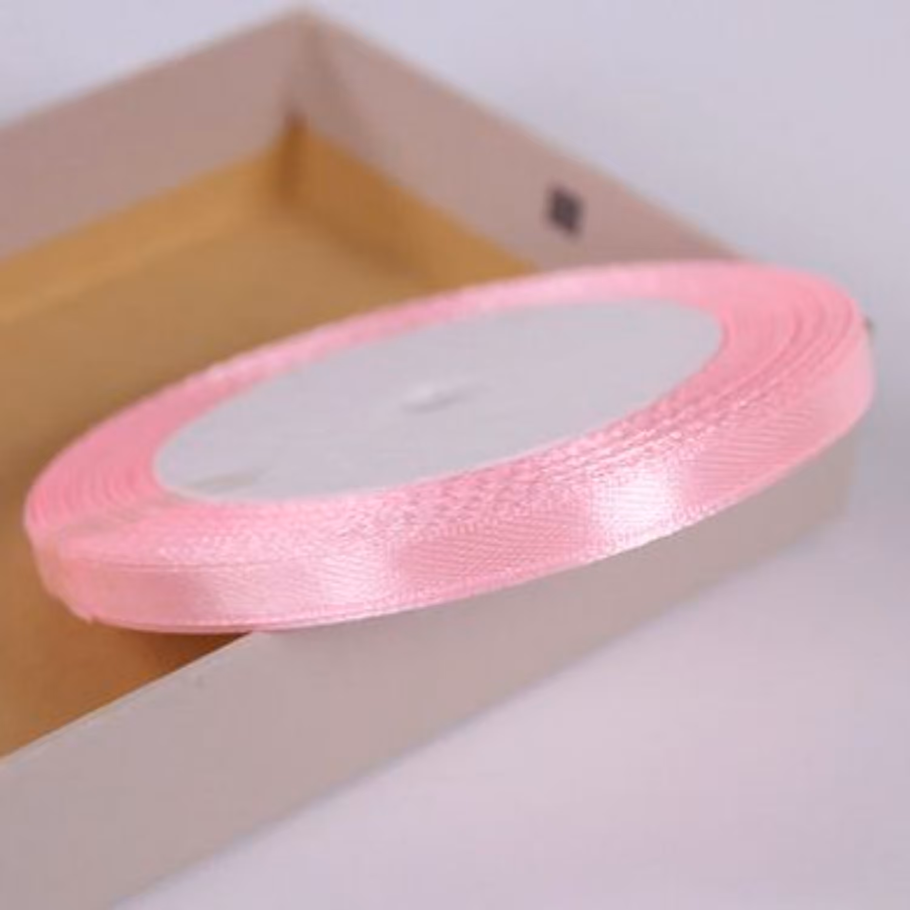 روبان 0.5 سانت ساتن صورتی (بسته 3 حلقه ای)(هر حلقه حدود 33 متر)